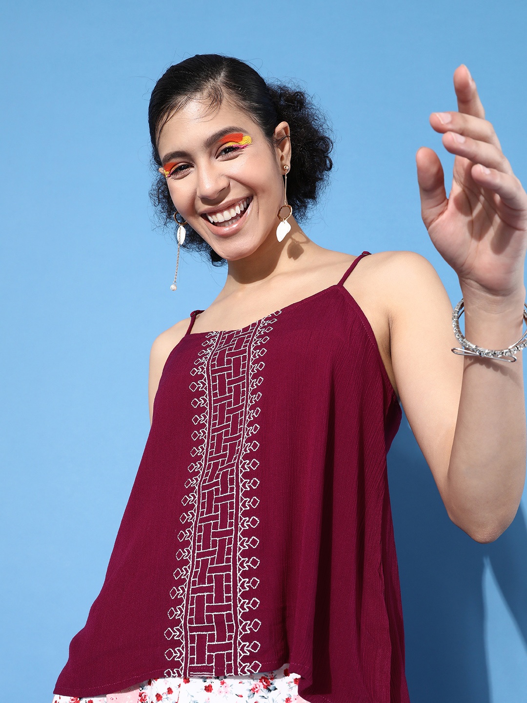 

DressBerry Women Deep Burgundy Geometric Noughties Spaghetti Top