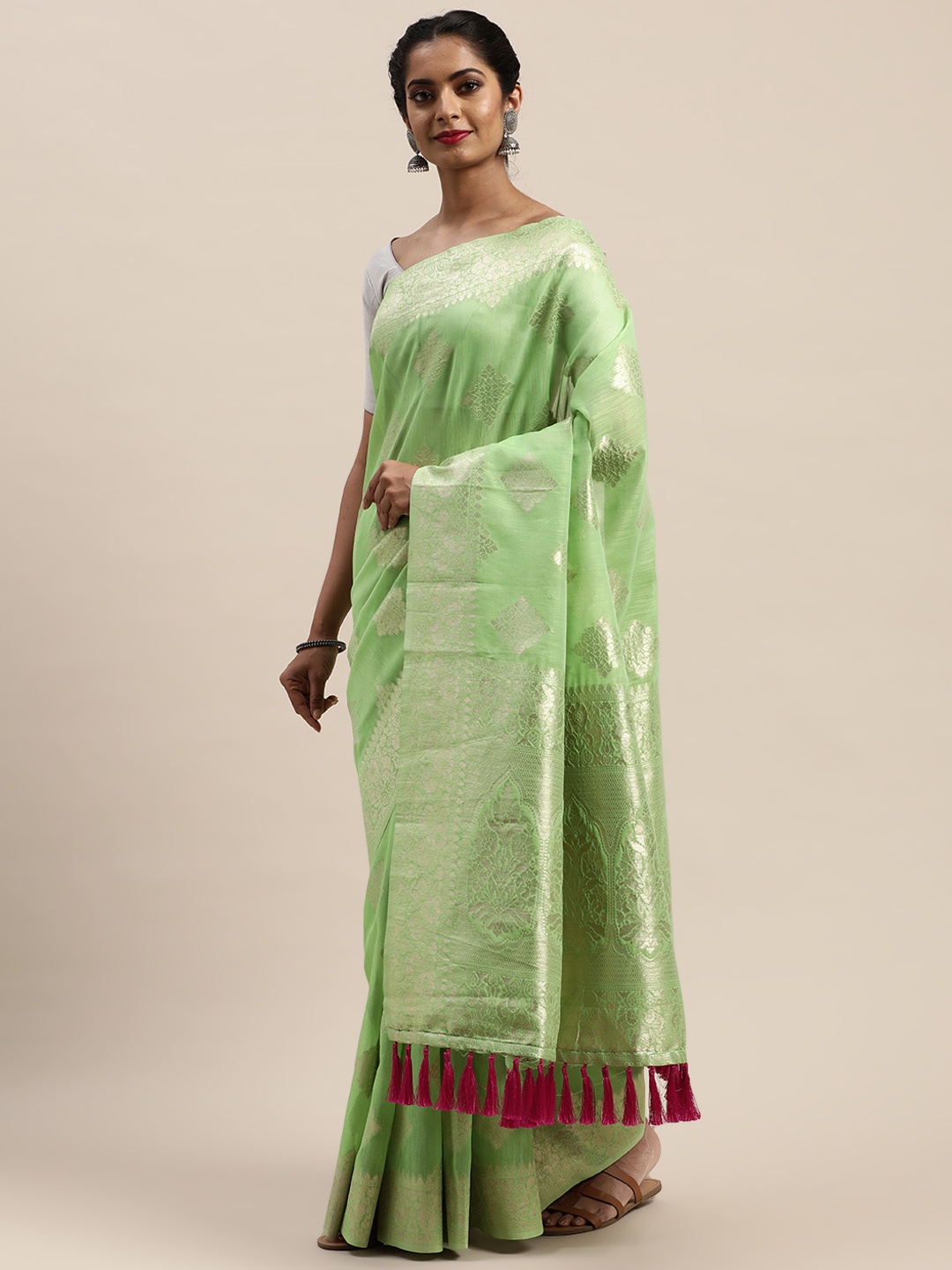 

VASTRANAND Lime Green & Silver-Toned Woven Design Saree