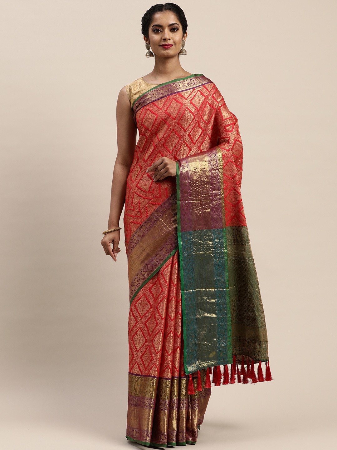 

VASTRANAND Red & Green Silk Cotton Woven Design Banarasi Saree
