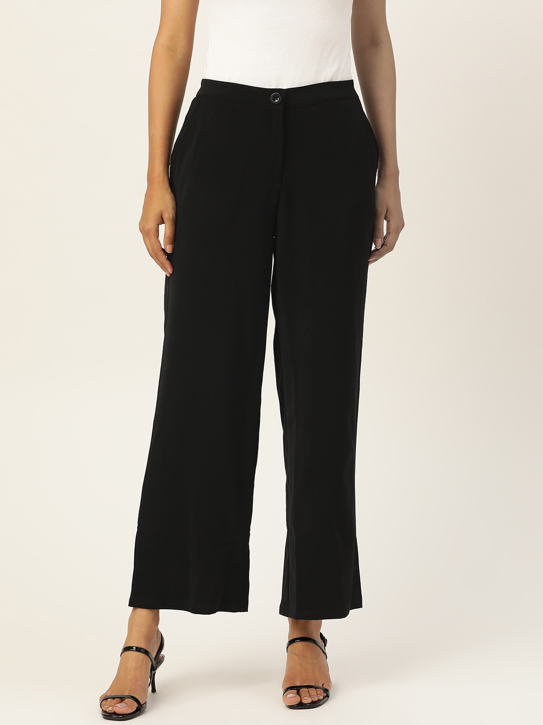 

AND Women Black Regular Fit Solid Cropped Parallel Trousers