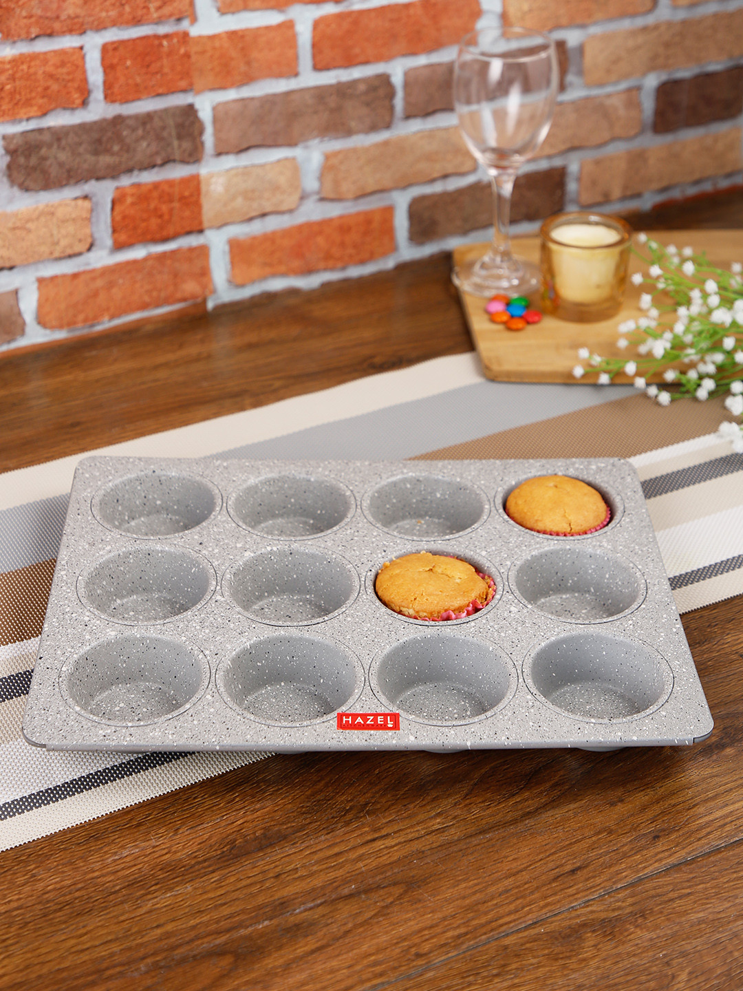 

HAZEL Grey Aluminium Cupcake Muffin Mould Microwave Safe 12 Cups Non-Stick Granite Finish Muffin