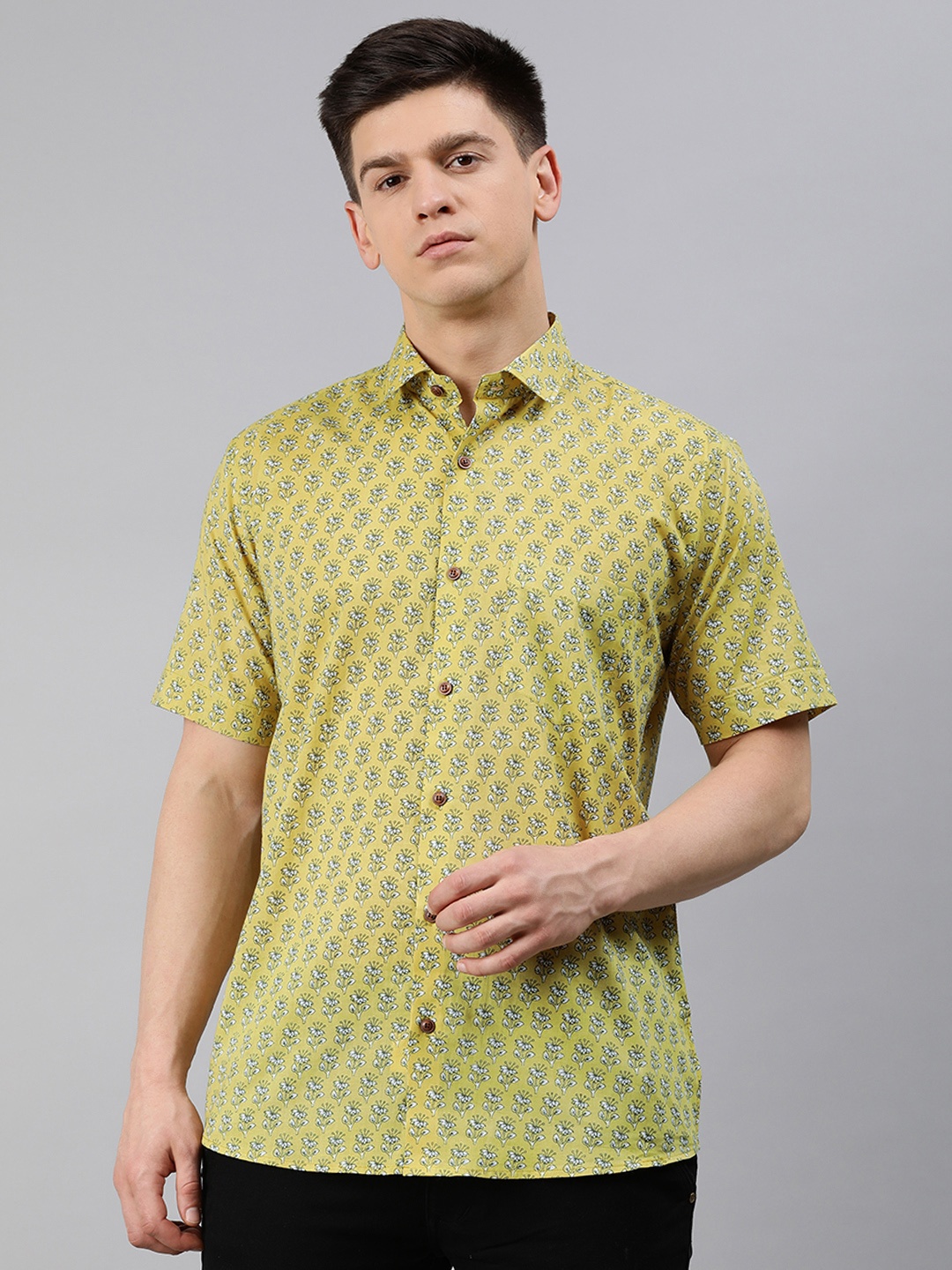 

MILLENNIAL MEN Men Mustard Yellow & Off-White Cotton Comfort Fit Floral Print Casual Shirt