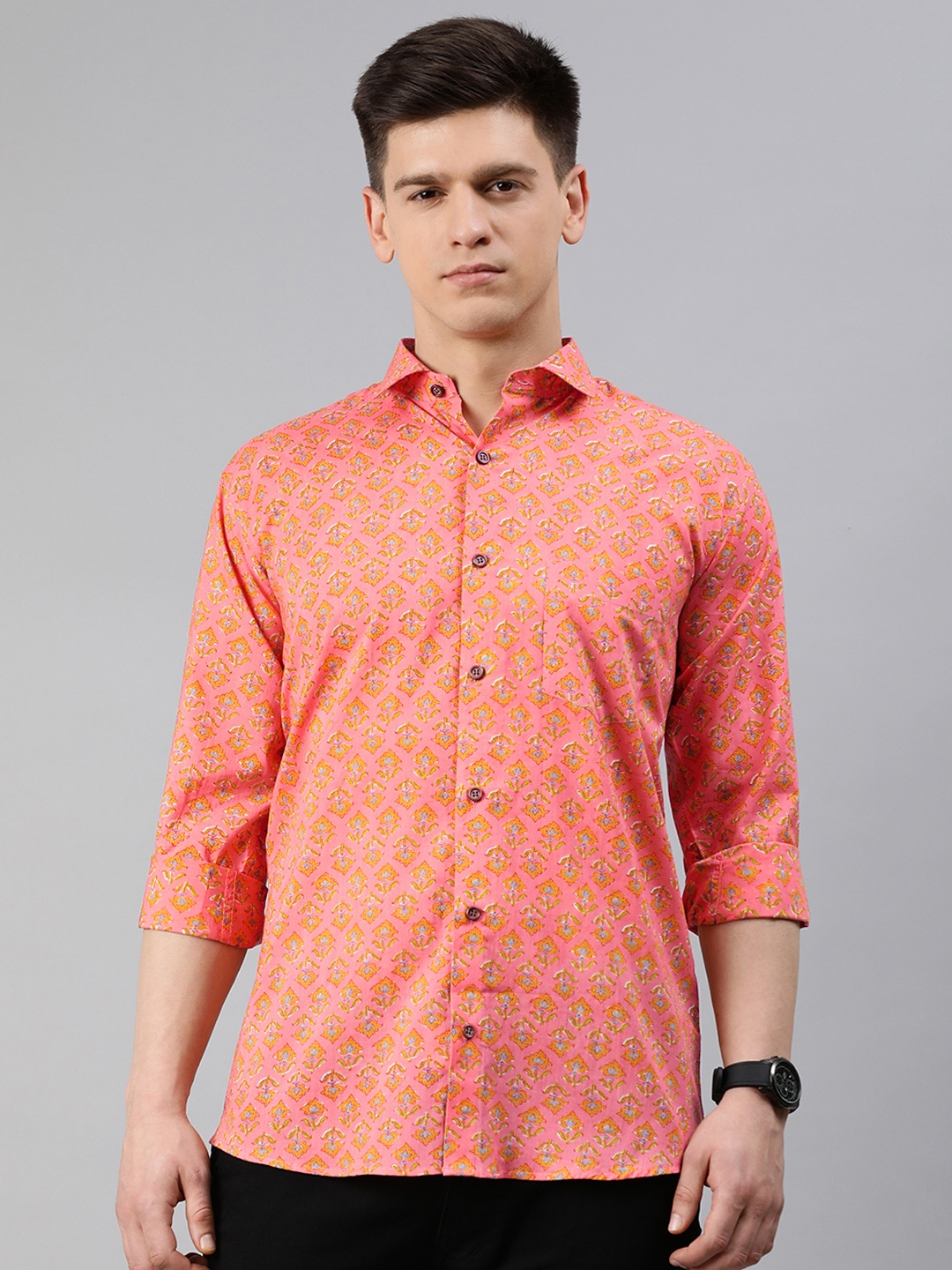 

MILLENNIAL MEN Men Peach-Coloured Regular Fit Printed Casual Shirt