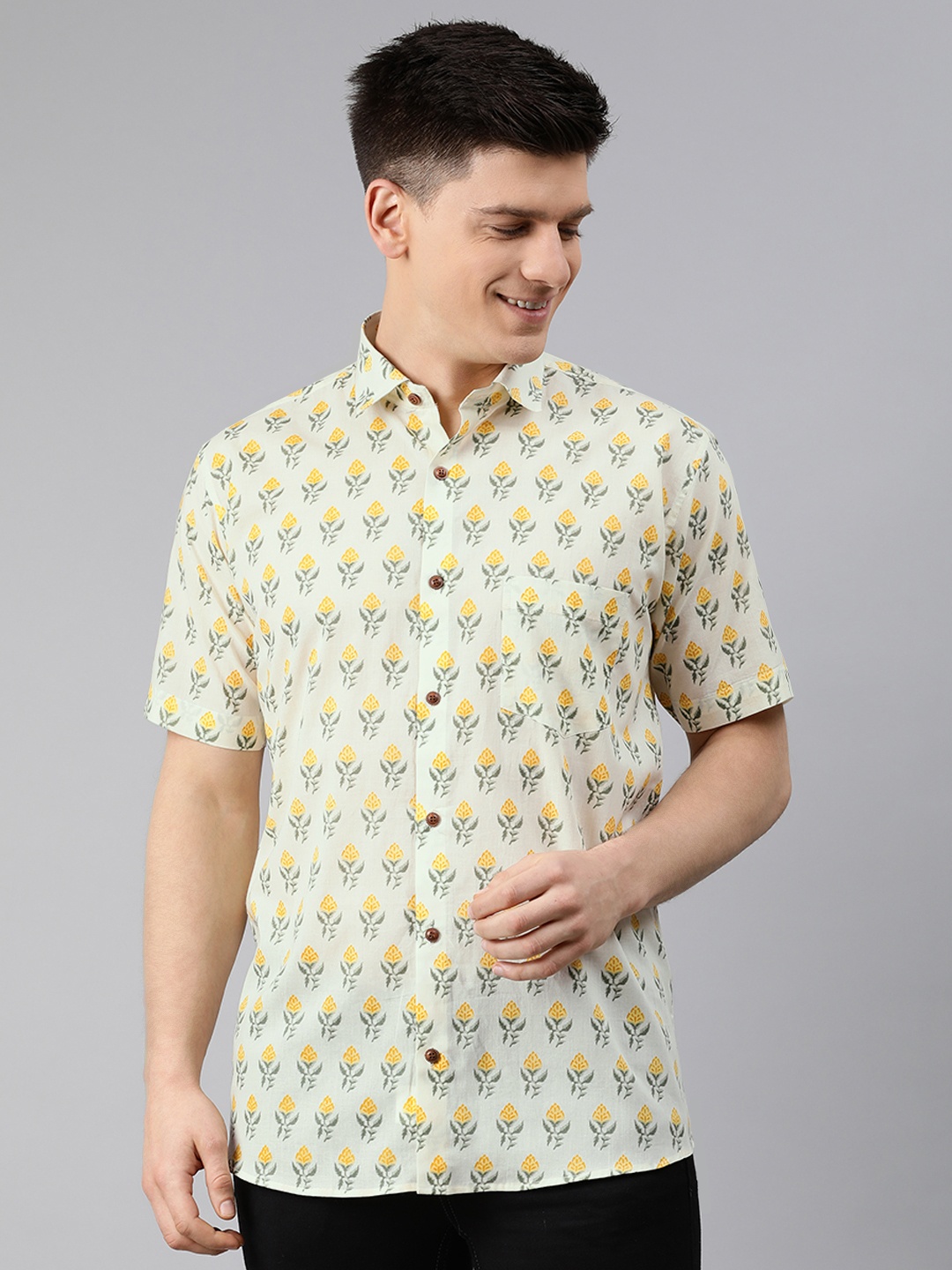 

MILLENNIAL MEN Men Off-White & Yellow Regular Fit Printed Pure Cotton Casual Shirt