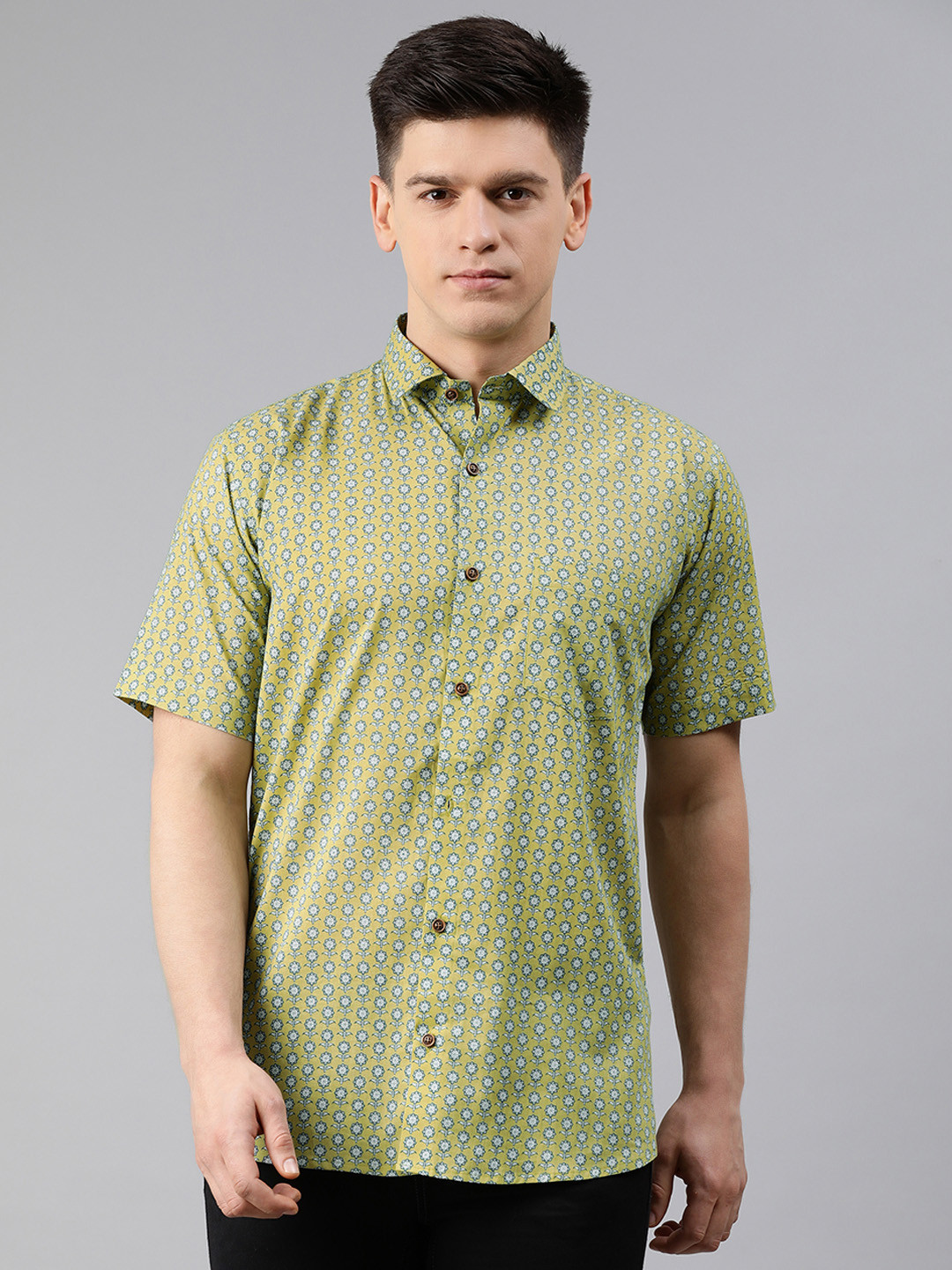 

MILLENNIAL MEN Men Yellow & Blue Regular Fit Printed Pure Cotton Casual Shirt