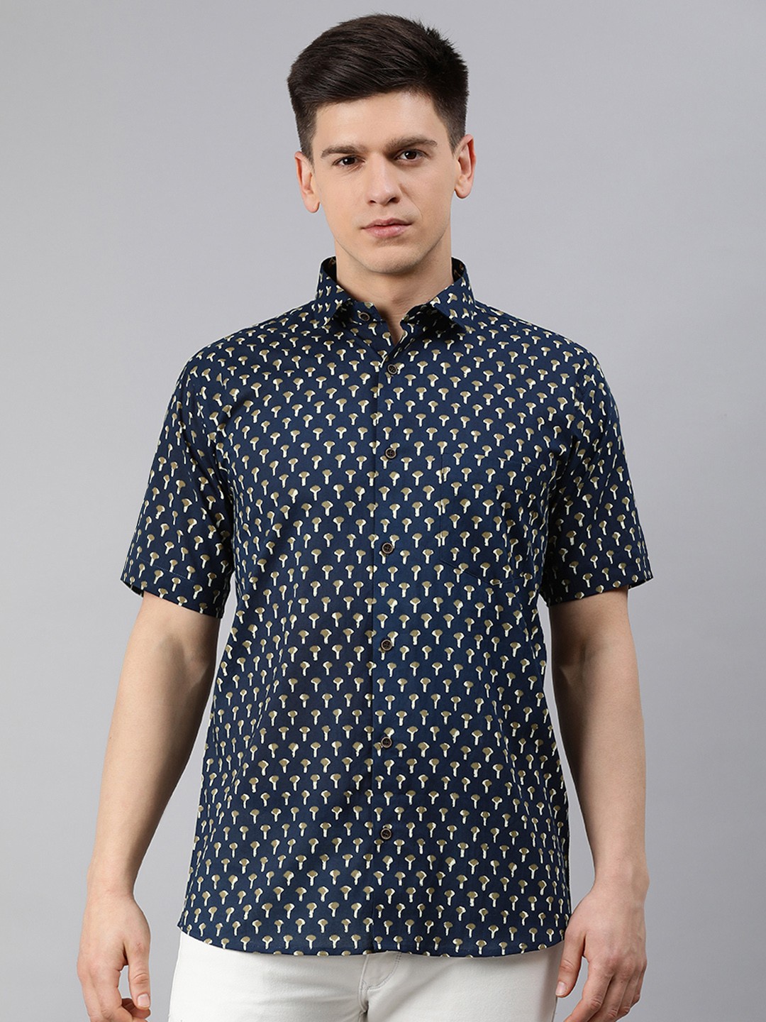 

MILLENNIAL MEN Men Navy Blue & Off-White Regular Fit Printed Casual Shirt
