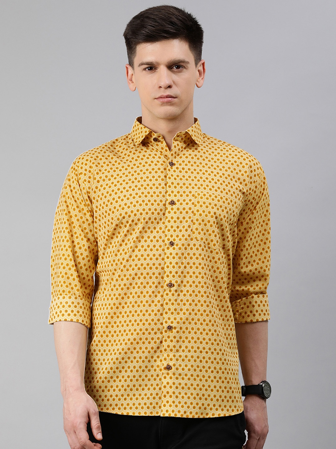 

MILLENNIAL MEN Men Mustard Yellow & Off-White Regular Fit Printed Casual Shirt