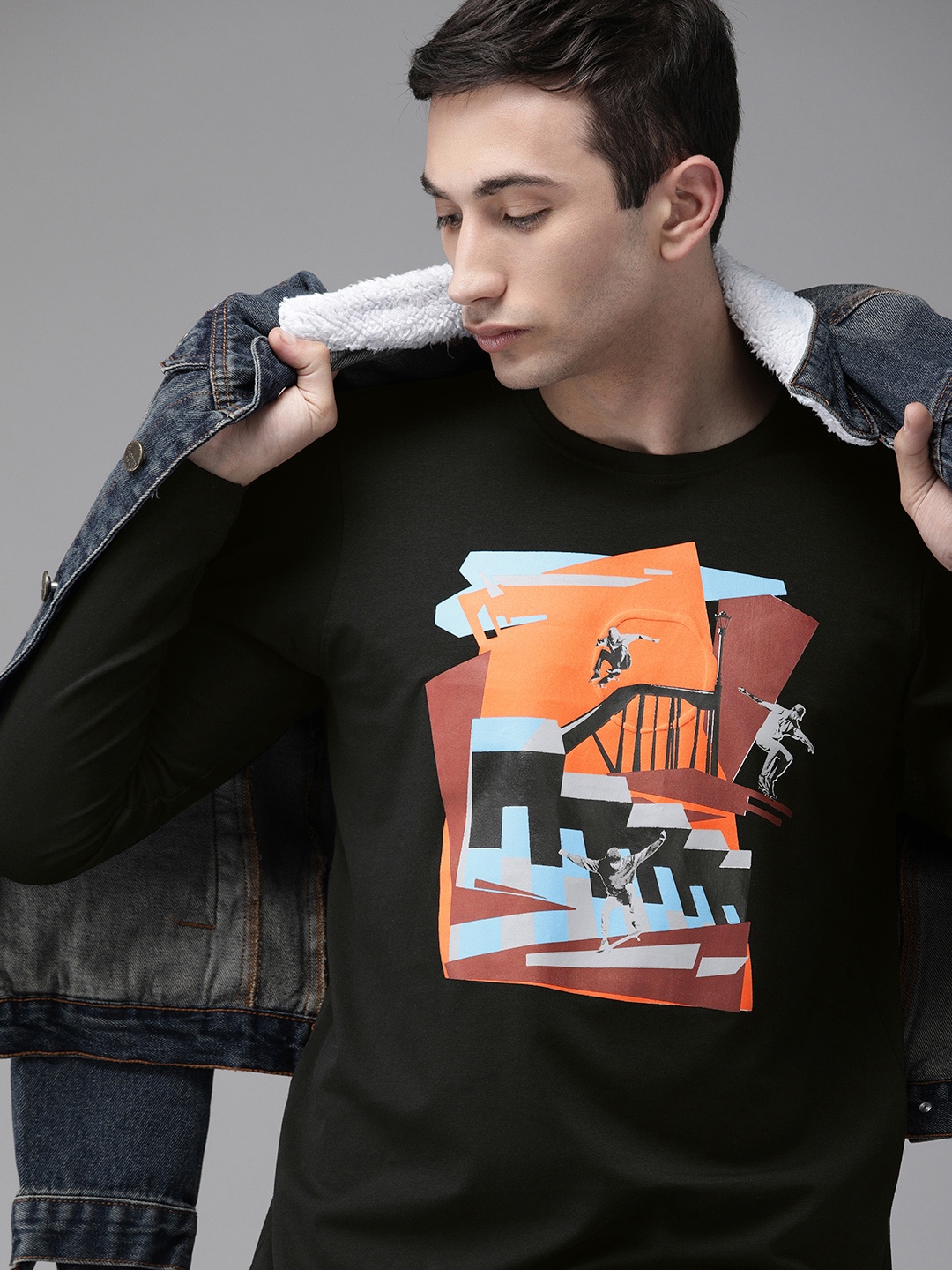 

SPYKAR Men Black Printed Round Neck Pure Cotton T-shirt