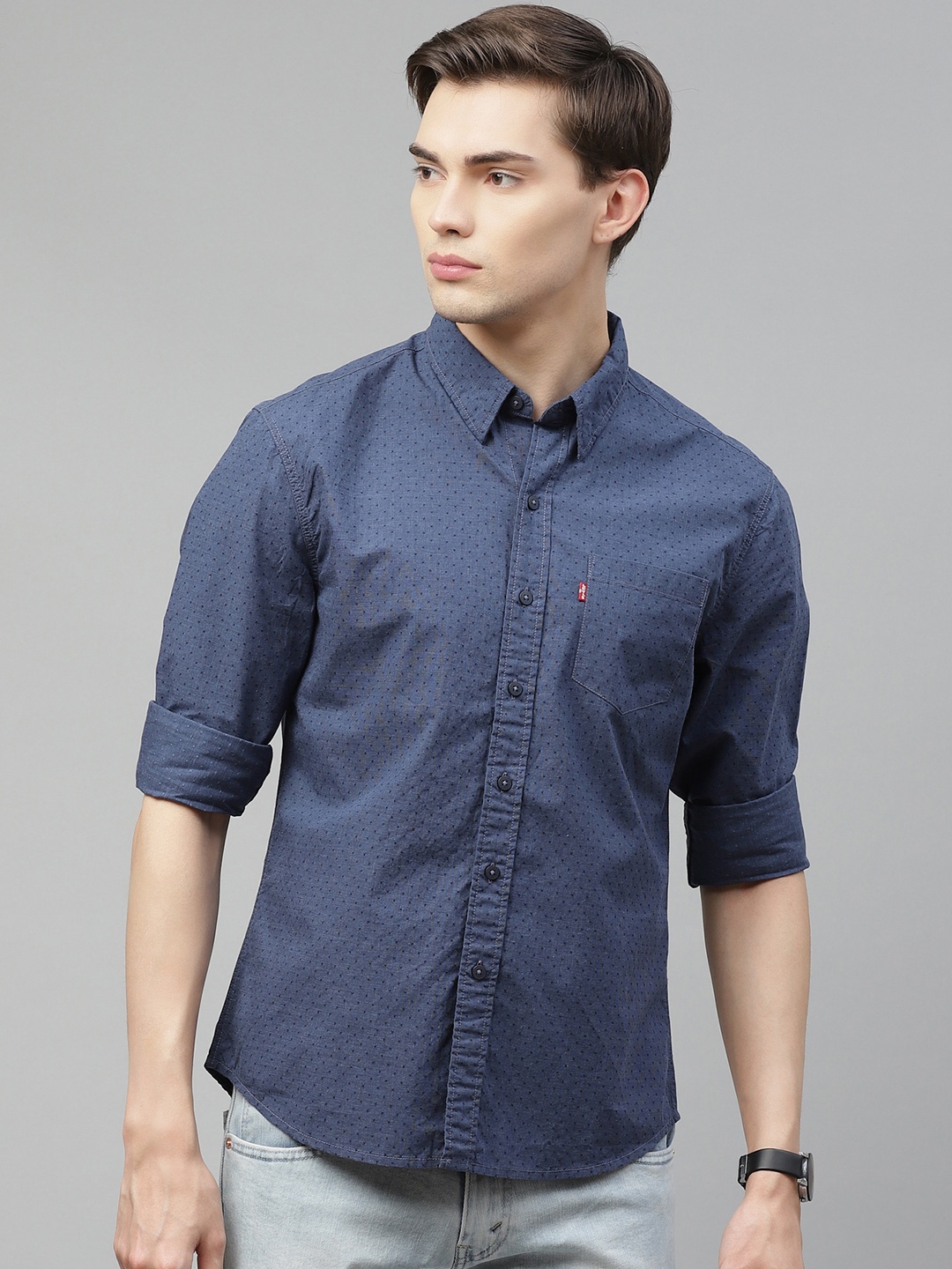 

Levis Men Blue Self Design Slim Fit Pure Cotton Casual Shirt