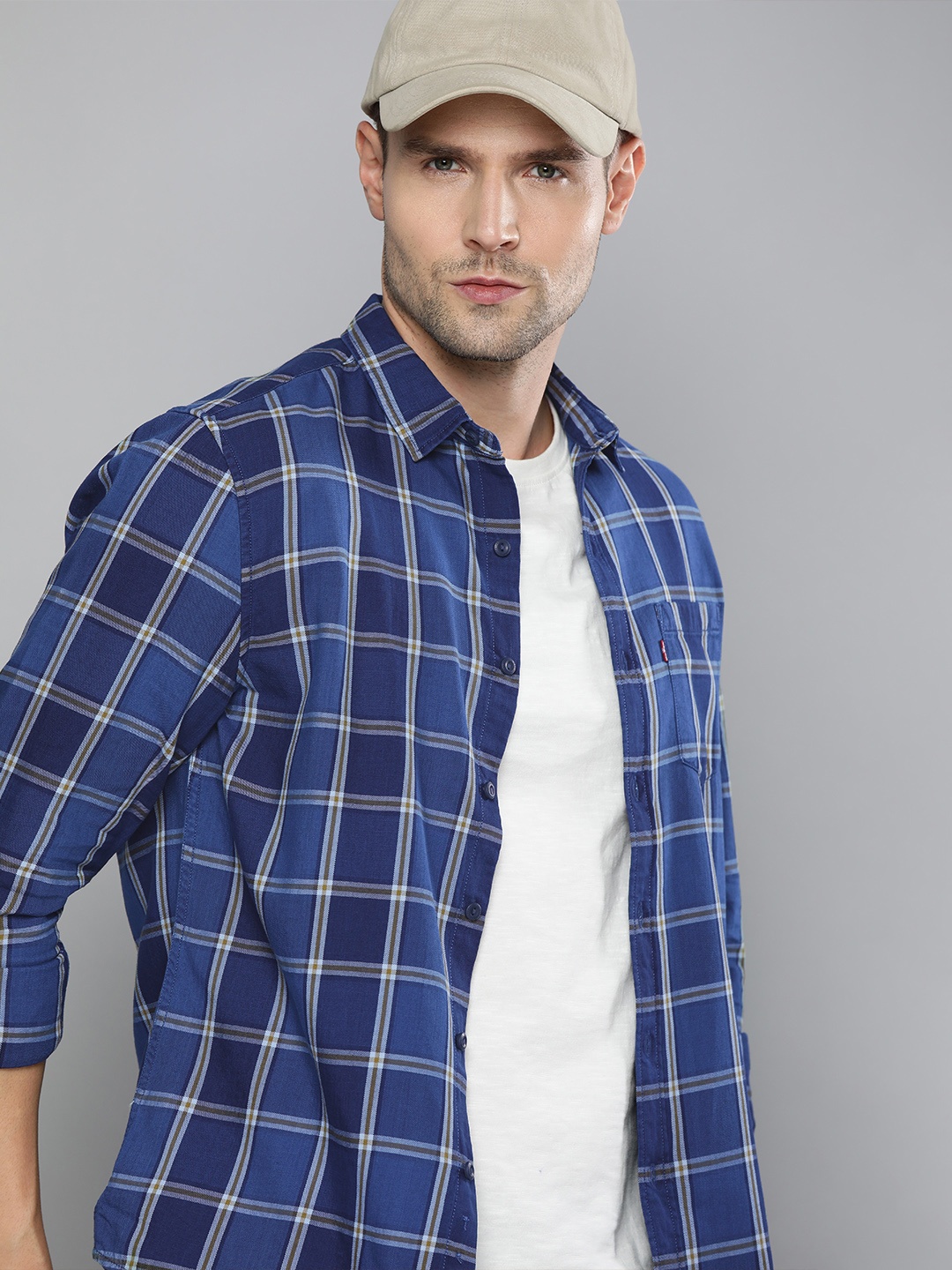 

Levis Men Blue & White Slim Fit Checked Casual Shirt