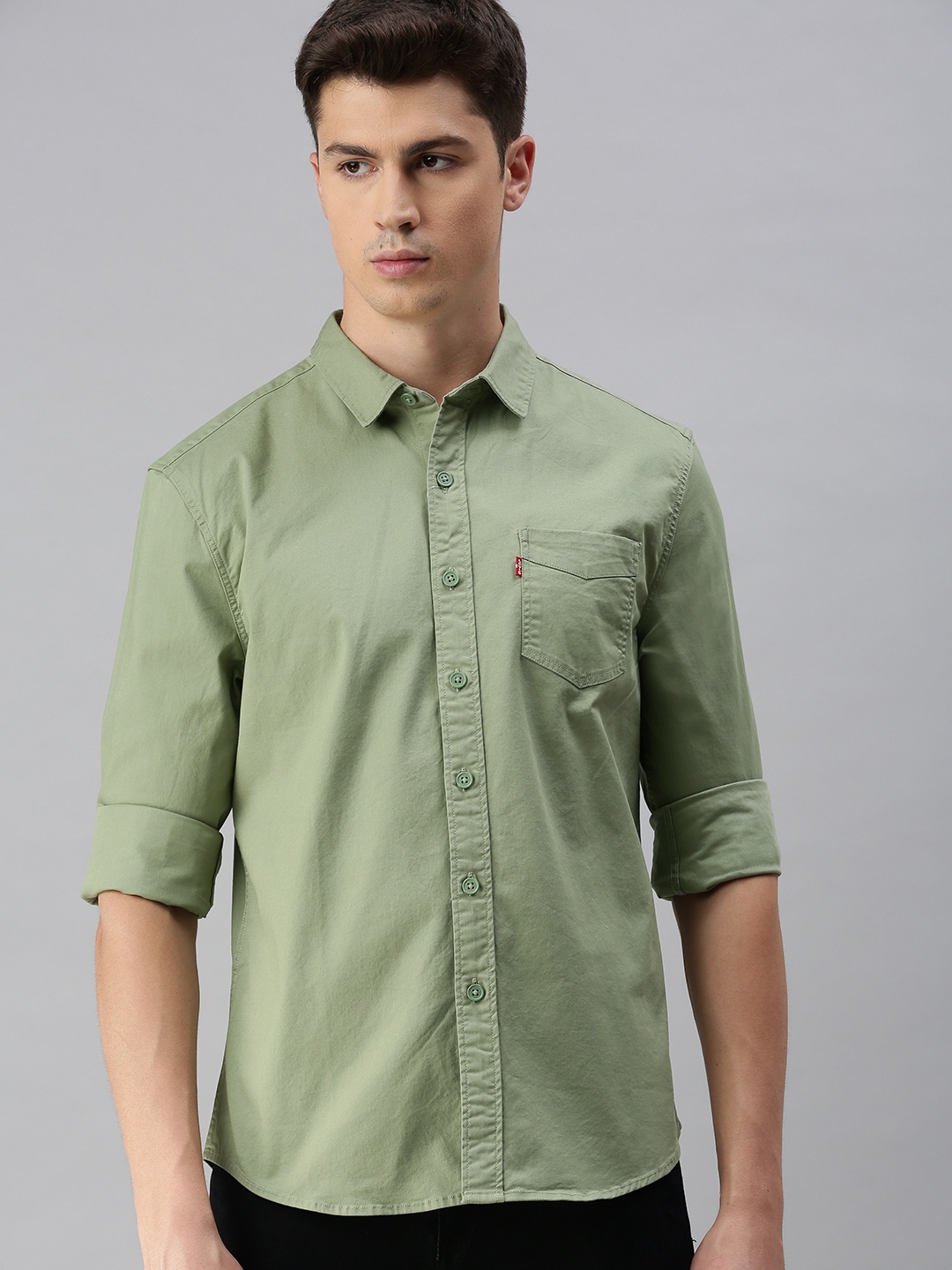 

Levis Men Green Slim Fit Solid Casual Shirt