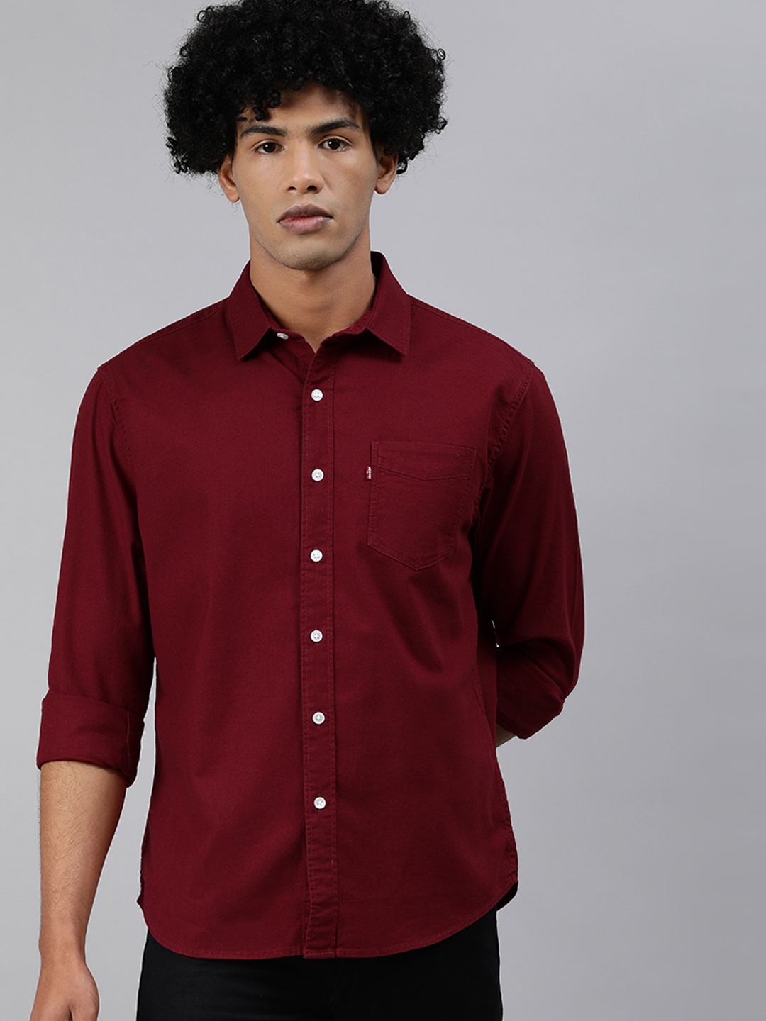 

Levis Men Red Slim Fit Solid Casual Shirt
