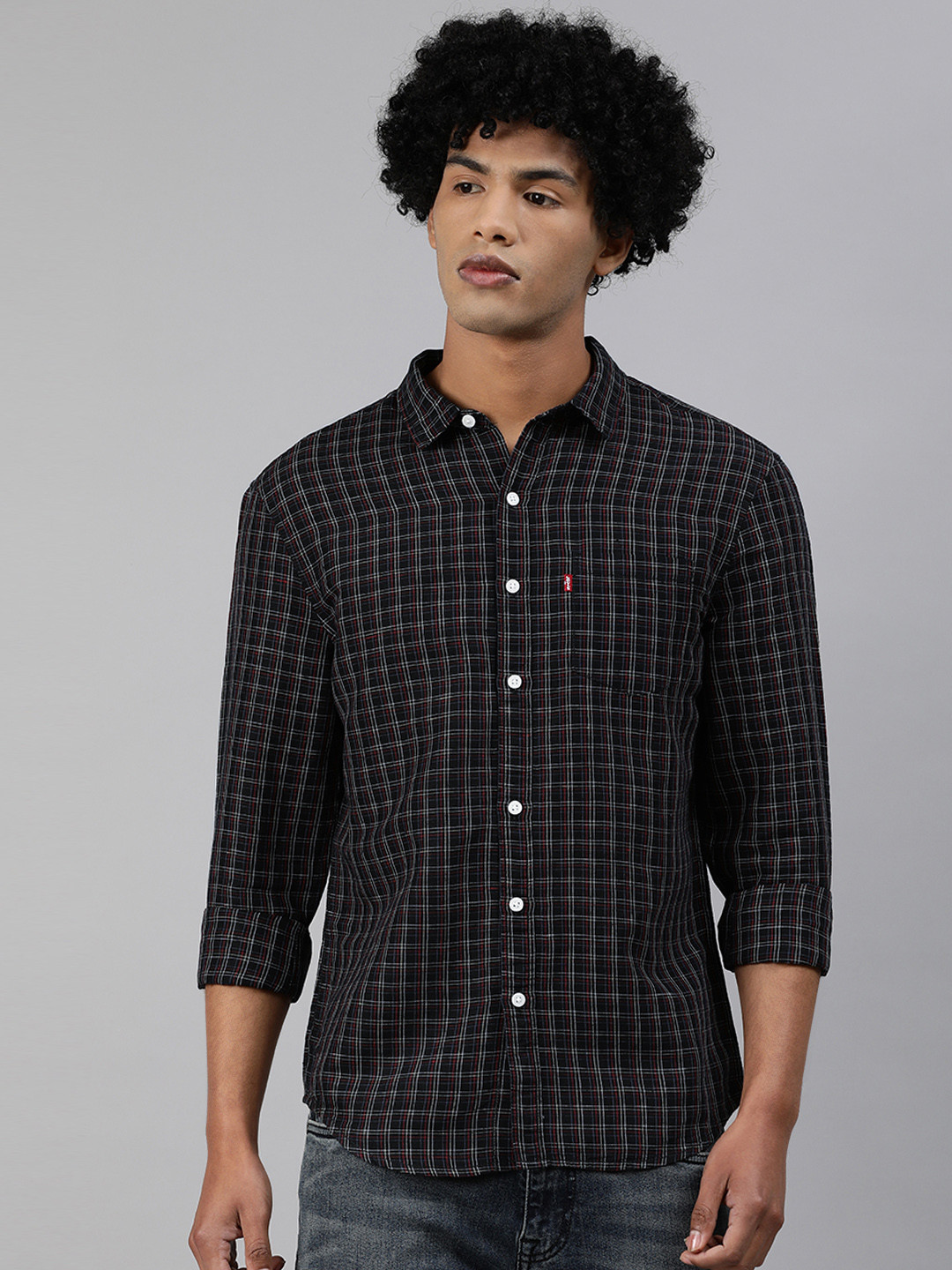 

Levis Men Black & Navy Blue Slim Fit Checked Casual Shirt
