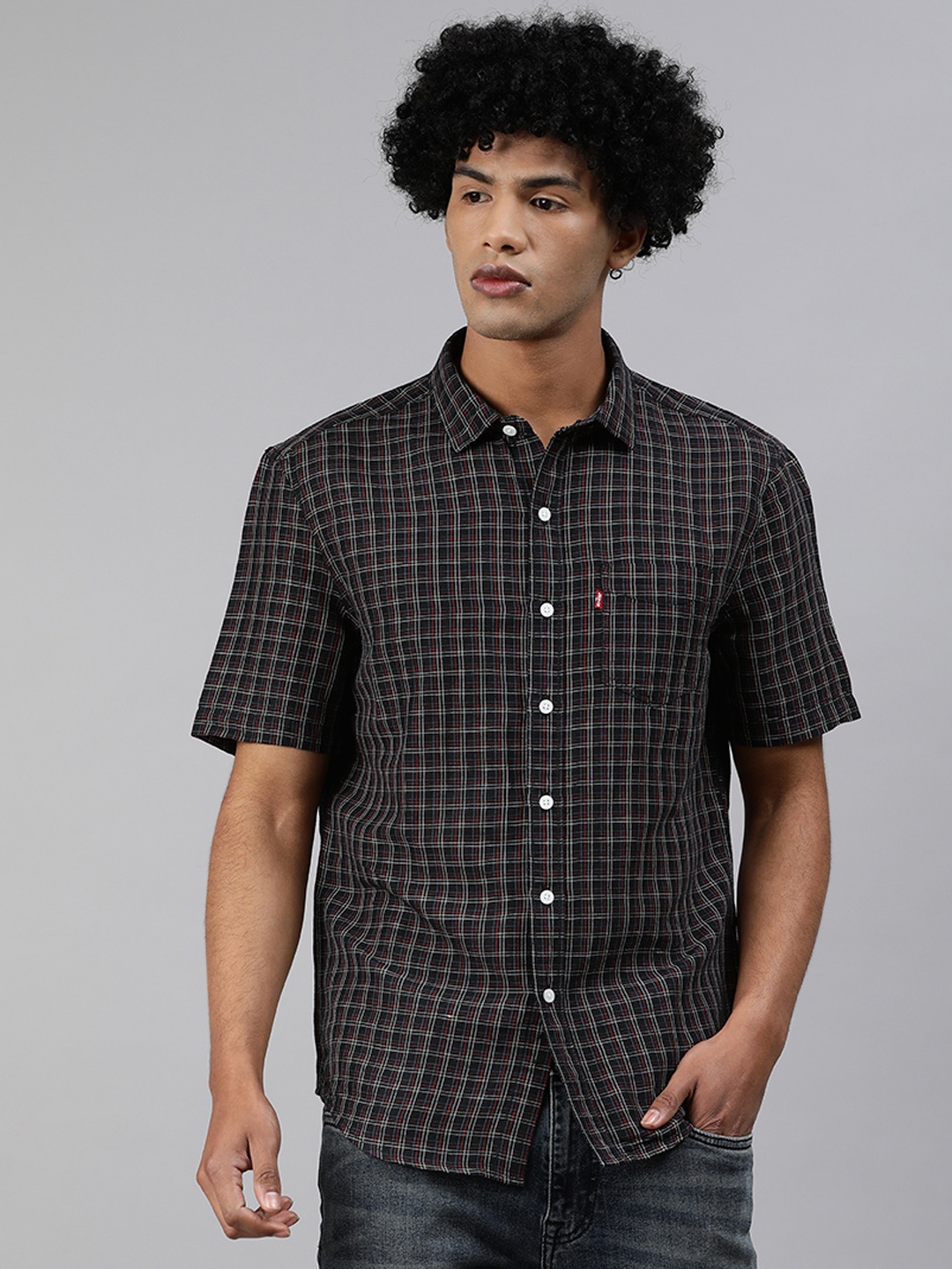 

Levis Men Black & Navy Blue Slim Fit Checked Casual Shirt