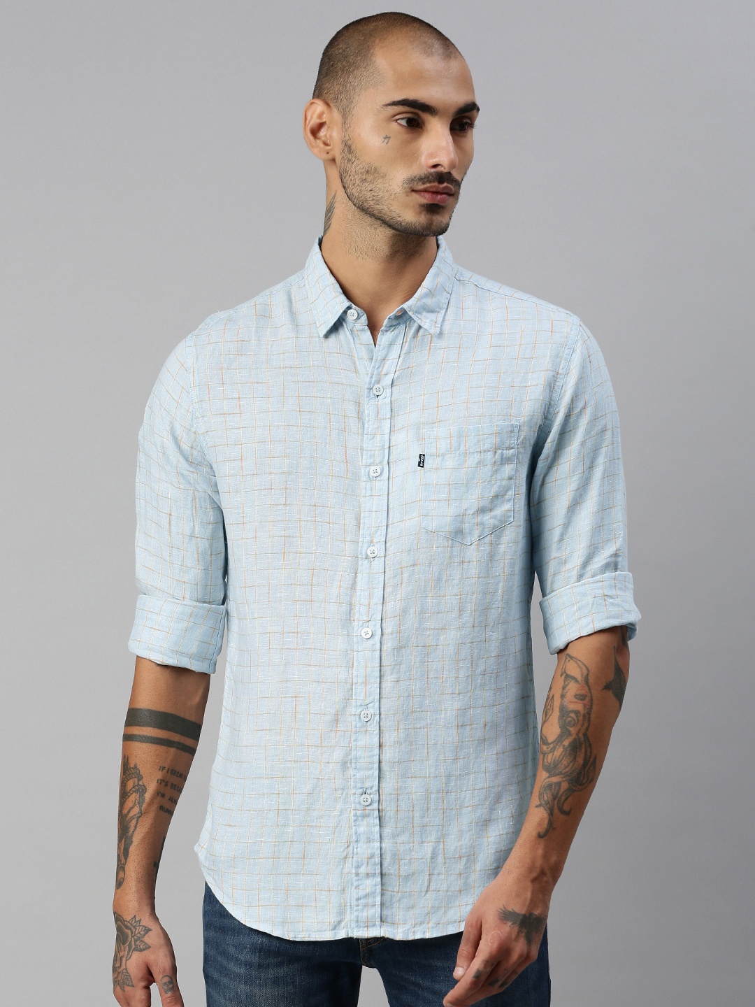 

Levis Men Blue & Brown Slim Fit Checked Casual Linen Shirt