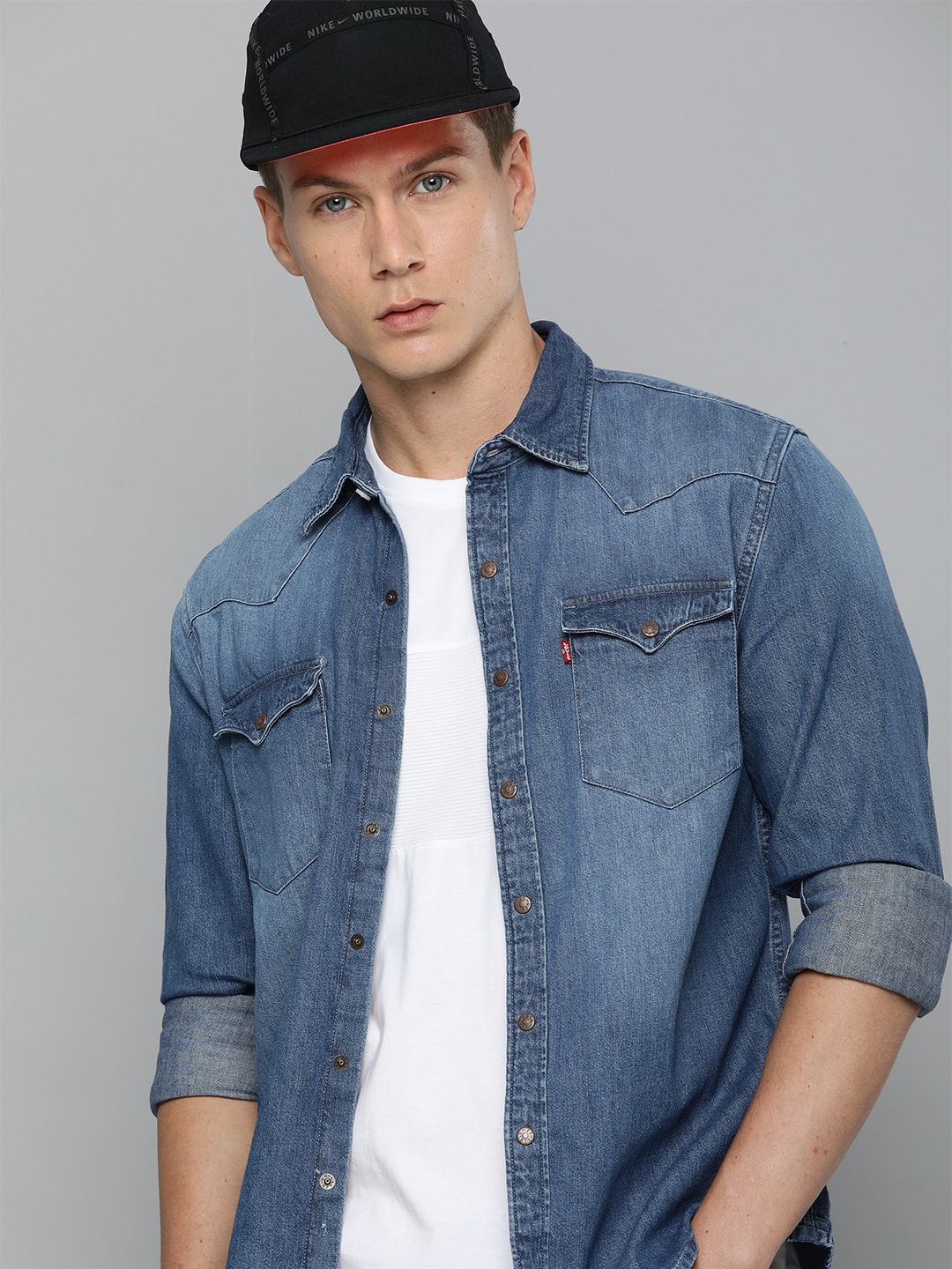 

Levis Men Blue Slim Fit Washed Casual Denim Shirt