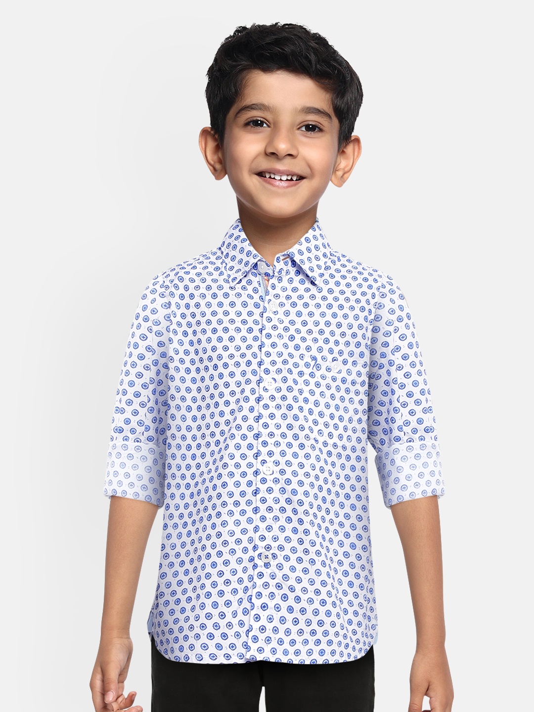 

Indian Terrain Boys Blue & White Regular Fit Printed Casual Shirt