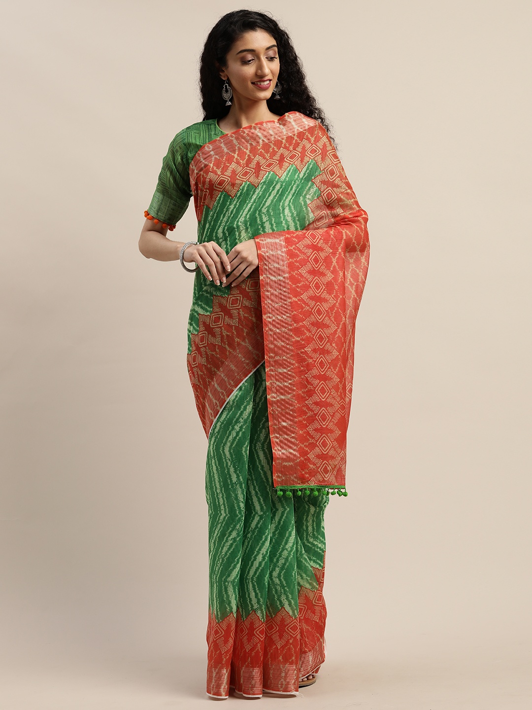 

SHAVYA Green & White Cotton Blend Striped Saree