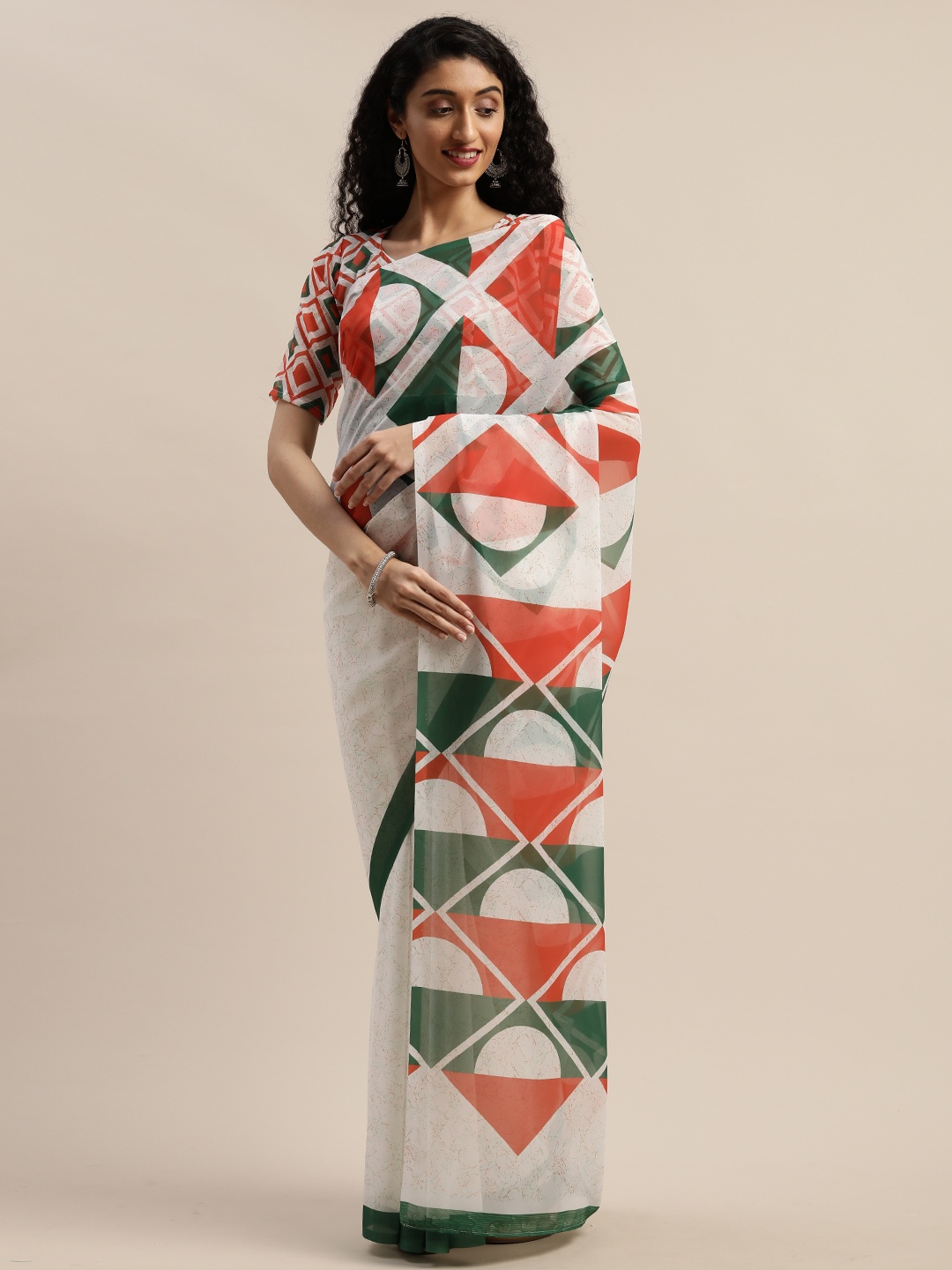 

SHAVYA Off-White & Green Pure Georgette Colourblocked Saree