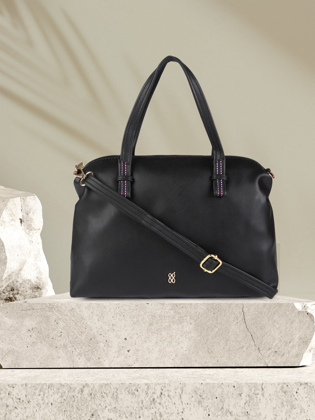 

Baggit Black Solid Shoulder Bag