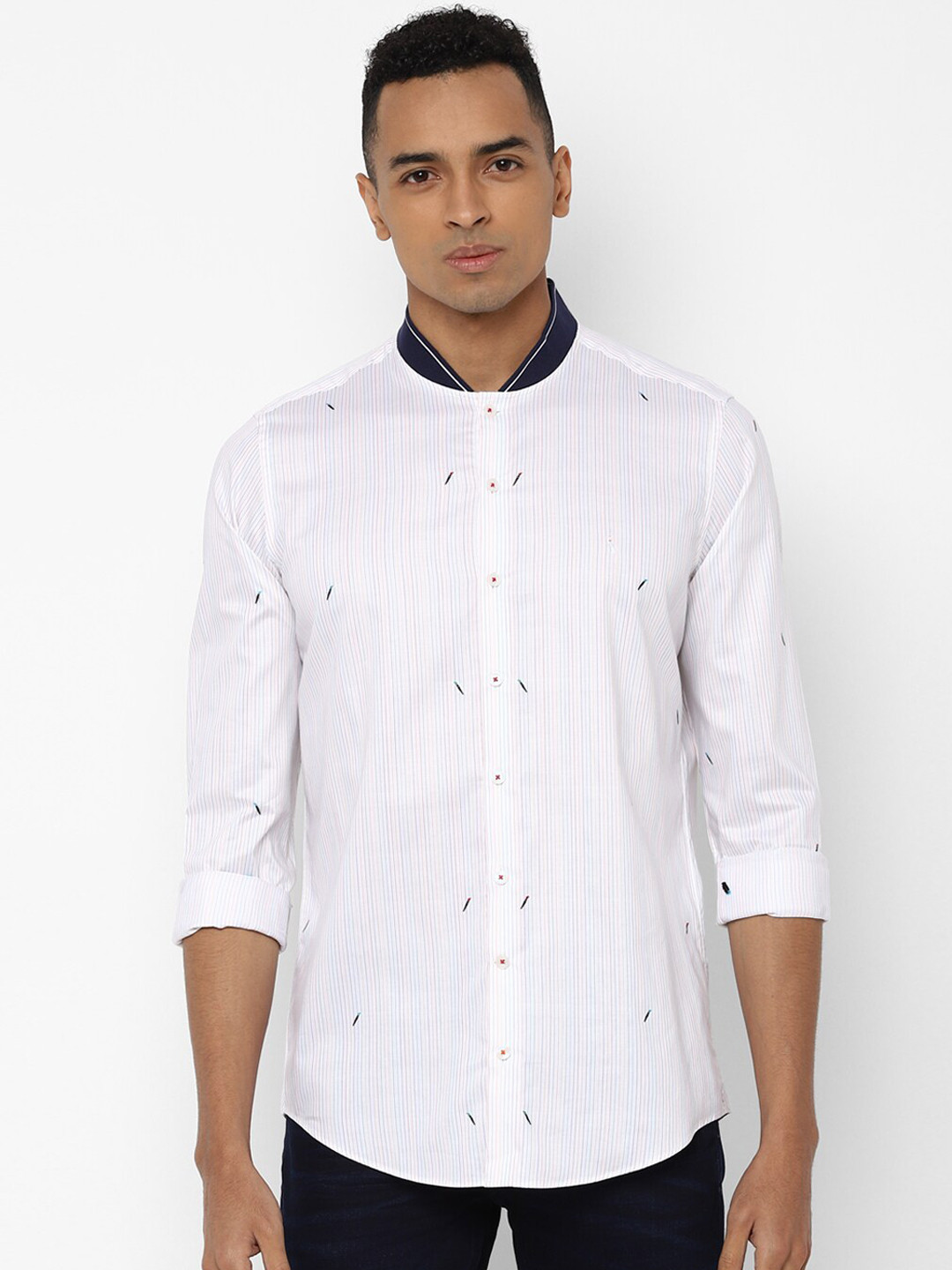 

SIMON CARTER LONDON Men White Slim Fit Striped Casual Shirt