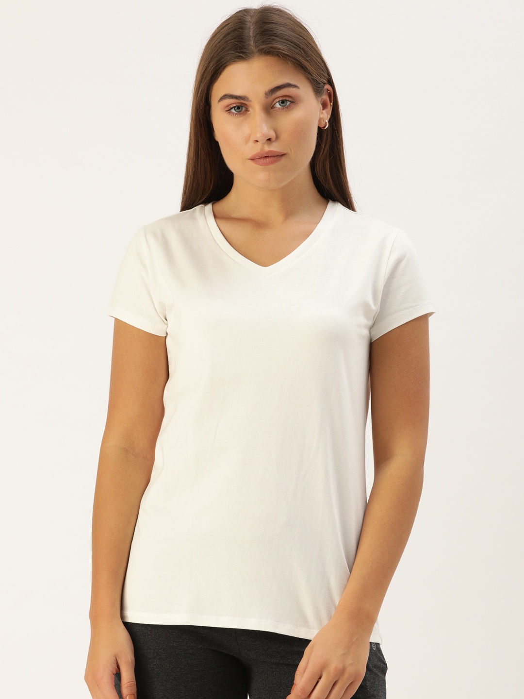 

Enamor Women Solid V-Neck Slim Fit T-shirt, Off white