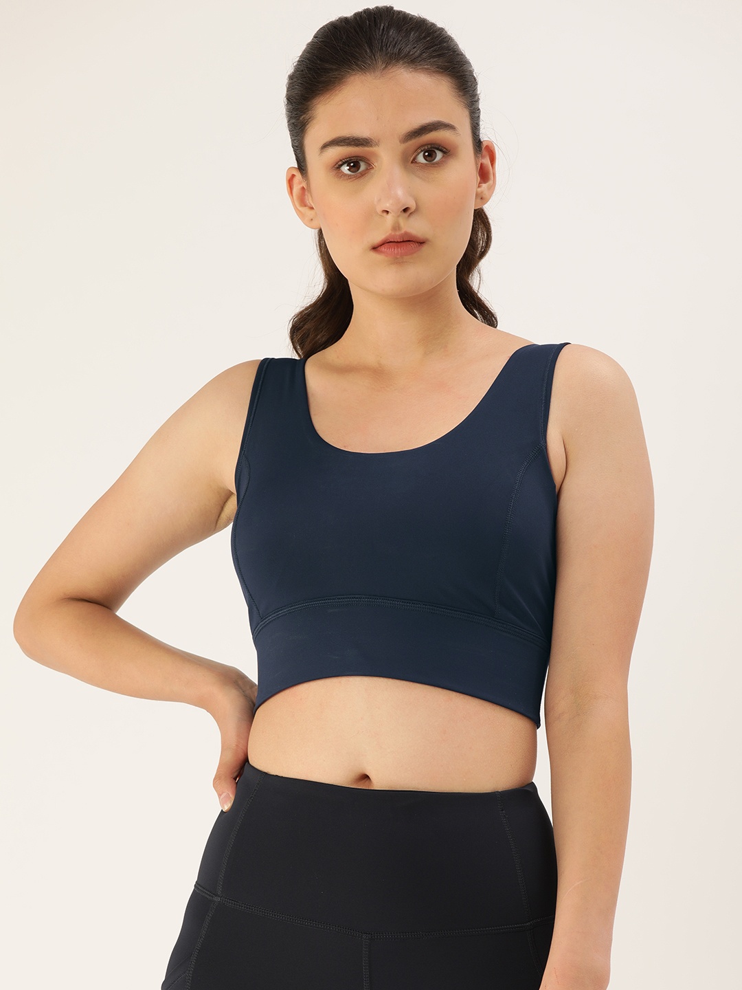 

Enamor Athleisure Navy Blue Solid Non-Wired Non Padded Workout Bra EEATOE117NVYL