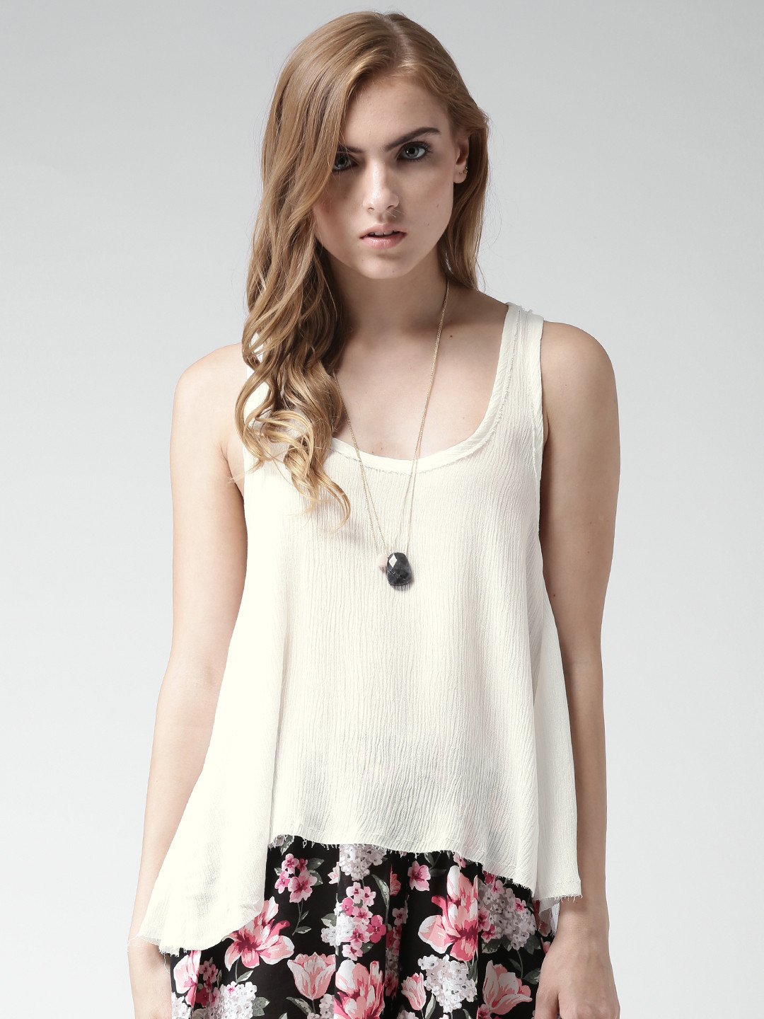 

FOREVER 21 White Crinkled Top