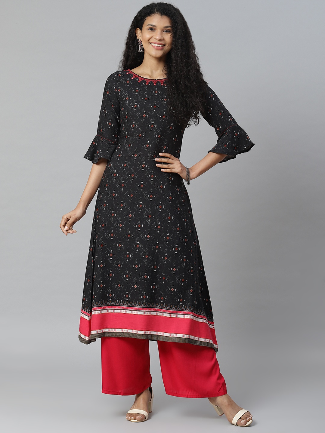

Rangriti Women Black & White Printed A-Line Kurta