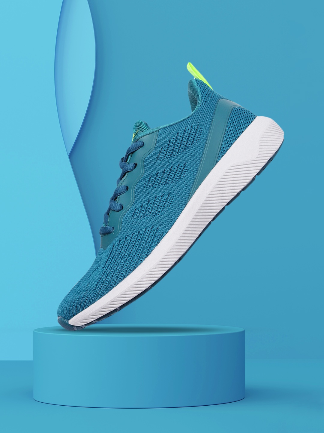 

HRX by Hrithik Roshan Women Blue Eclips Running shoe