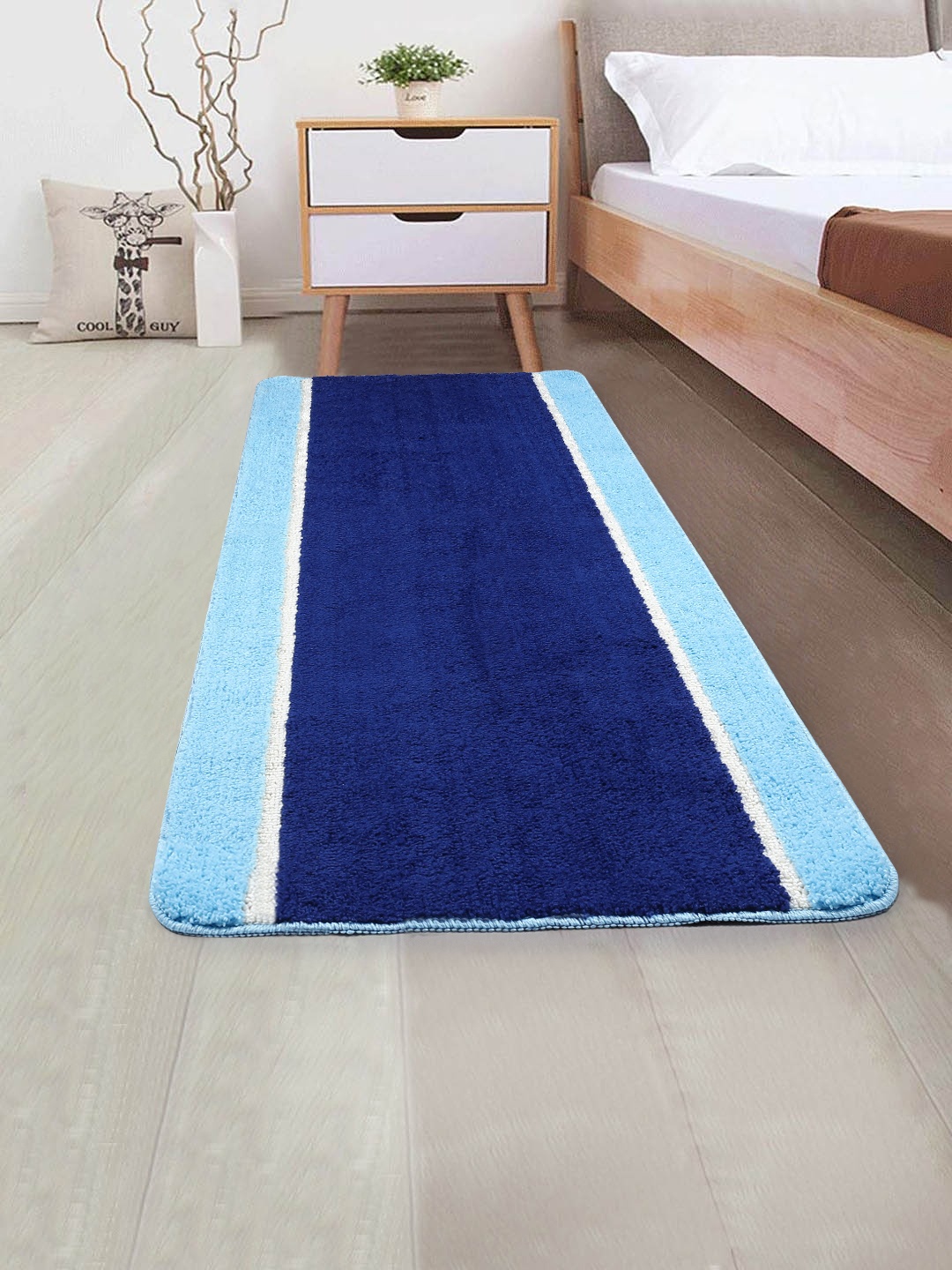 

Saral Home Blue Colourblocked Anti-Skid Runner