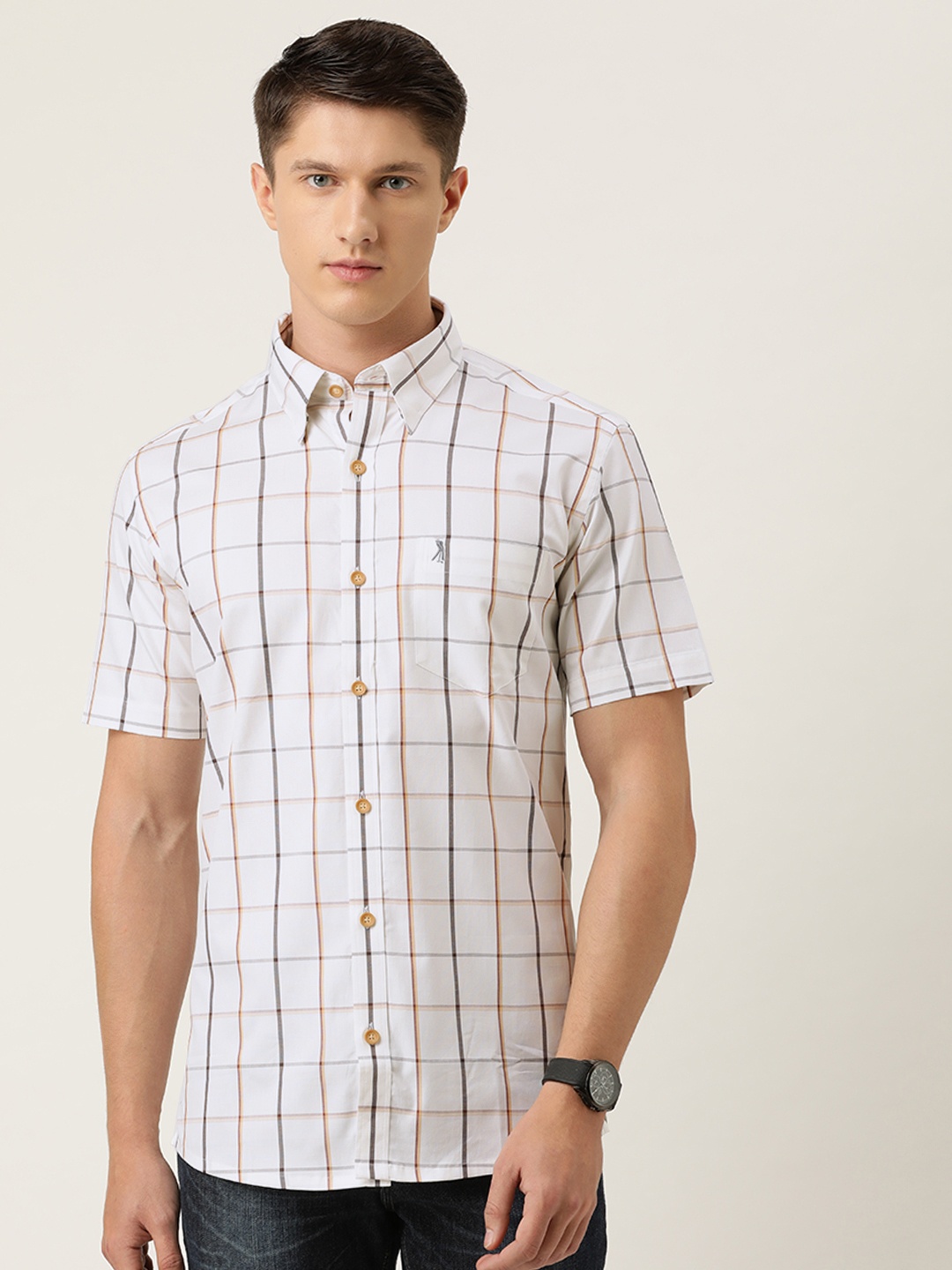 

Burnt Umber Men Off-White & Grey Checked Slim Fit Pure Cotton Casual Shirt