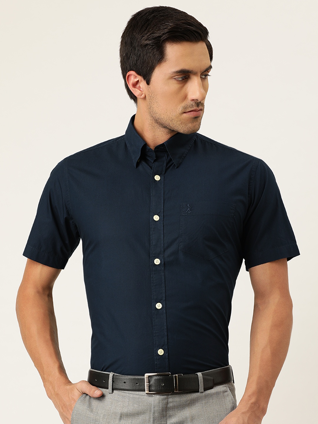 

Burnt Umber Men Navy Blue Solid Pure Cotton Formal Shirt