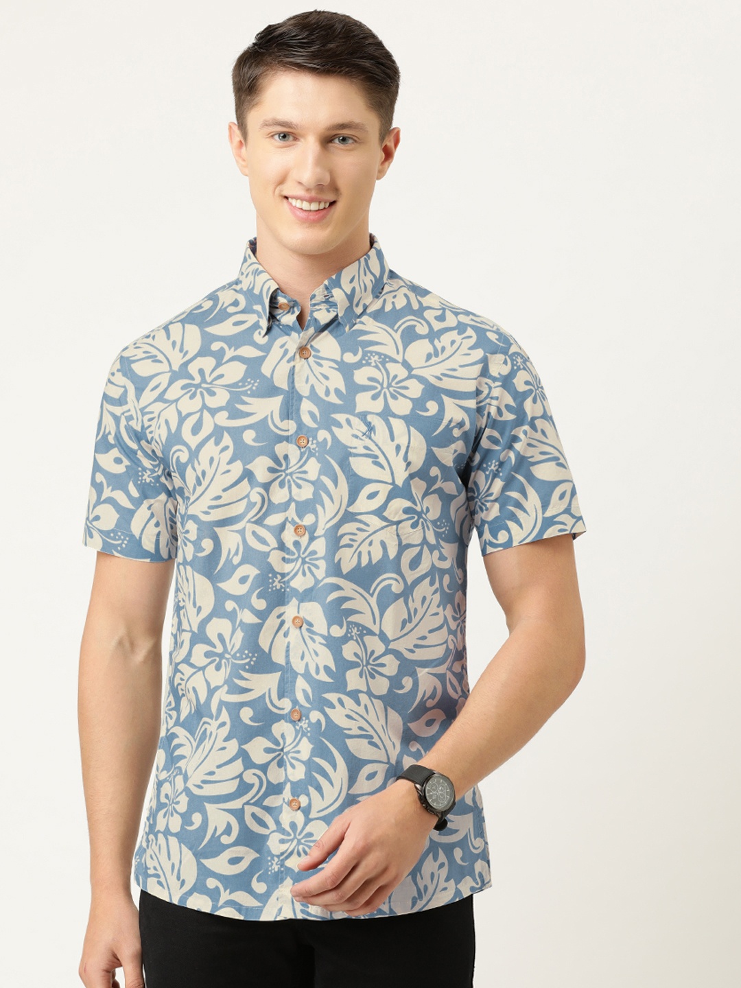 

Burnt Umber Men Blue & Off-White Regular Fit Floral Print Casual Shirt