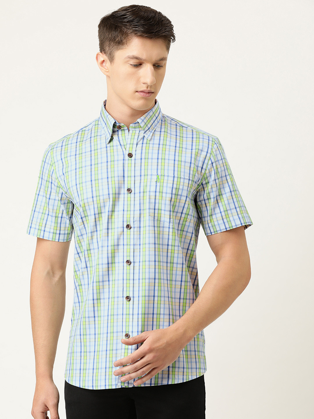 

Burnt Umber Men White & Green Regular Fit Checked Casual Shirt