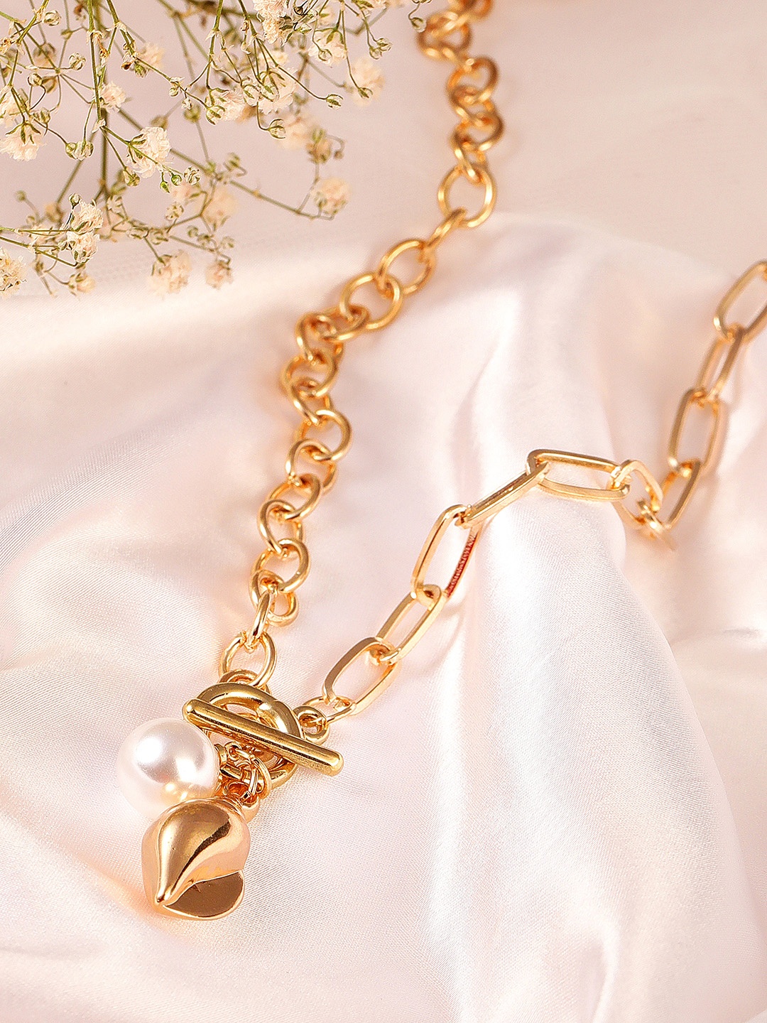 

Tokyo Talkies X Rubans Gold Plated Handcrafted Shunk Interlinked Chain Necklace