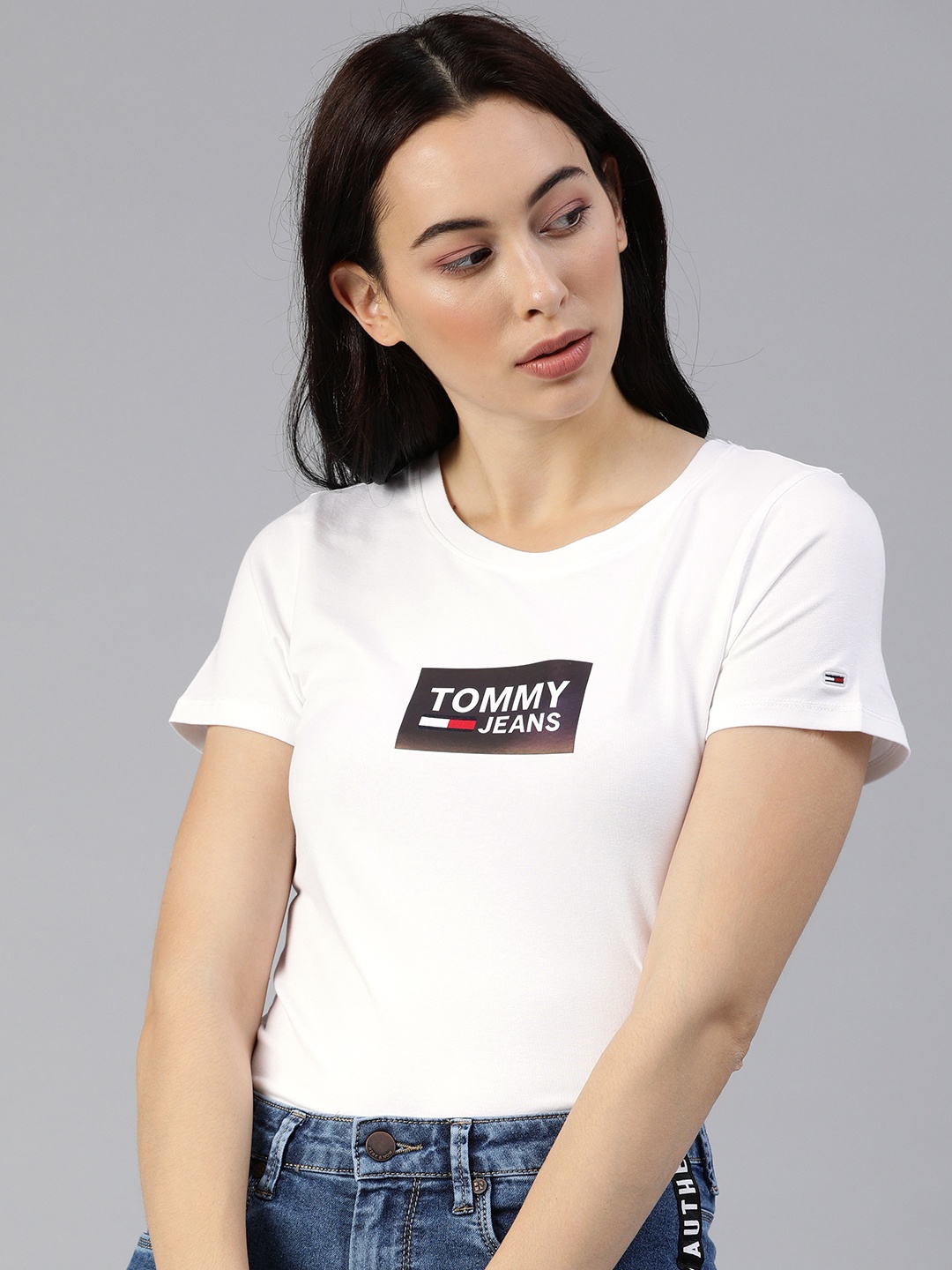 

Tommy Hilfiger Women White Brand Logo Printed Round Neck Longline T-shirt