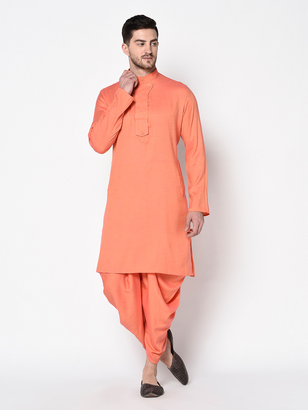 

DEYANN Men Peach-Coloured Solid Kurta with Patiala