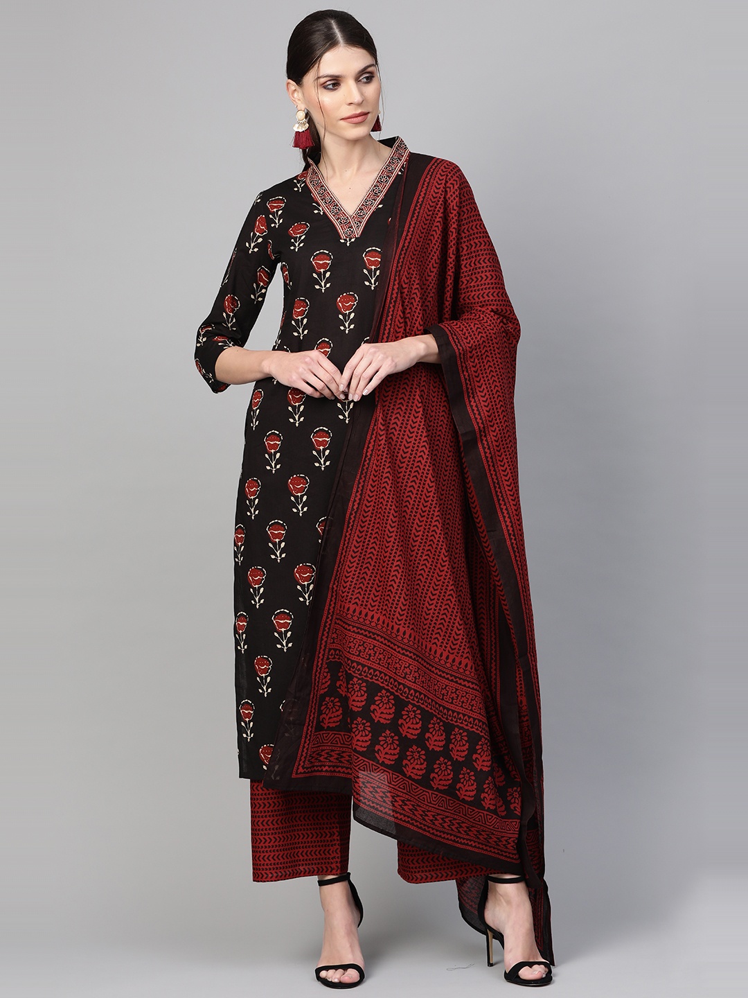 

Indo Era Women Black & Maroon Printed Kurta with Palazzos & Dupatta