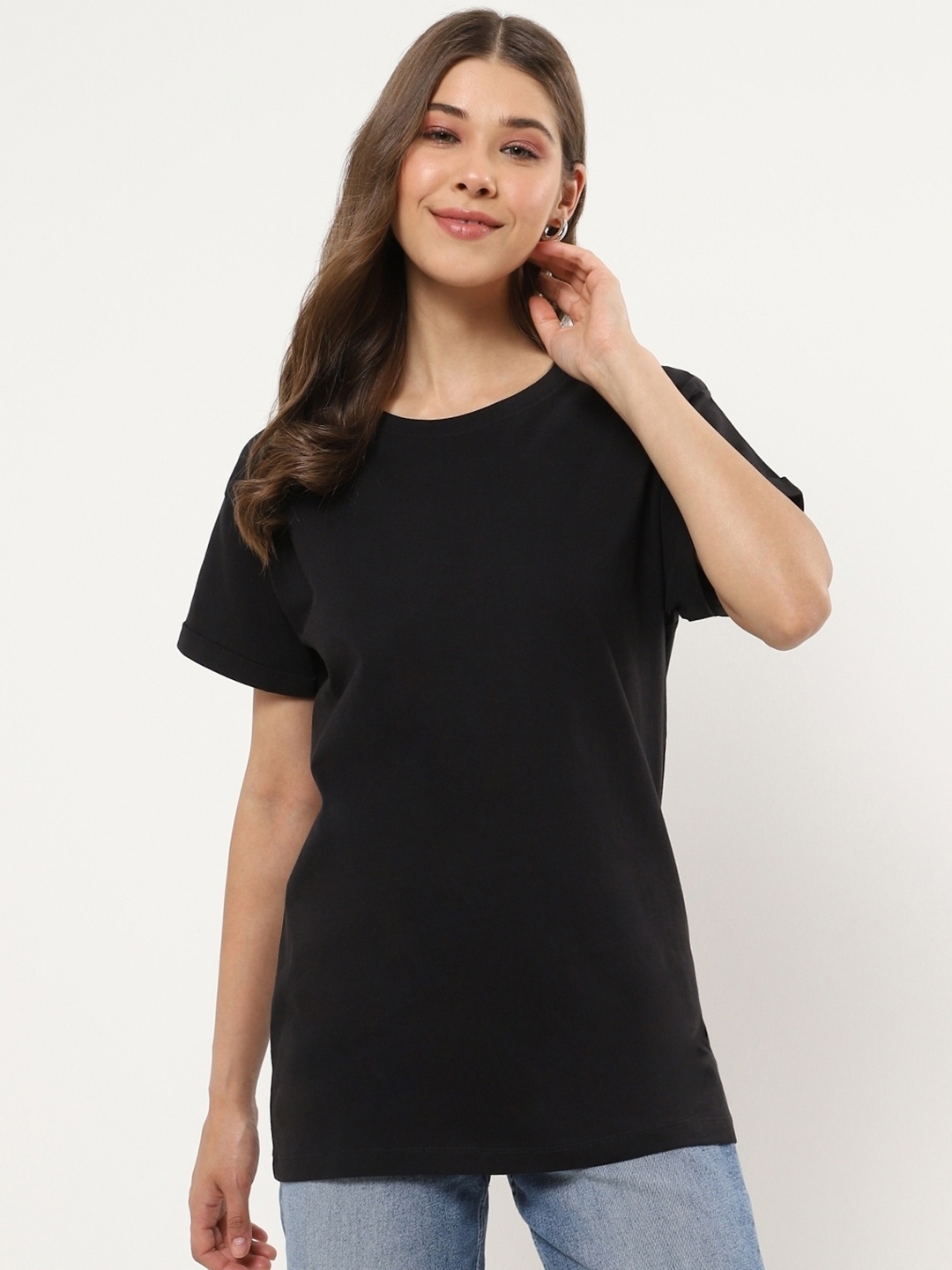 

Bewakoof Women Black Solid Round Neck Boyfriend T-Shirt