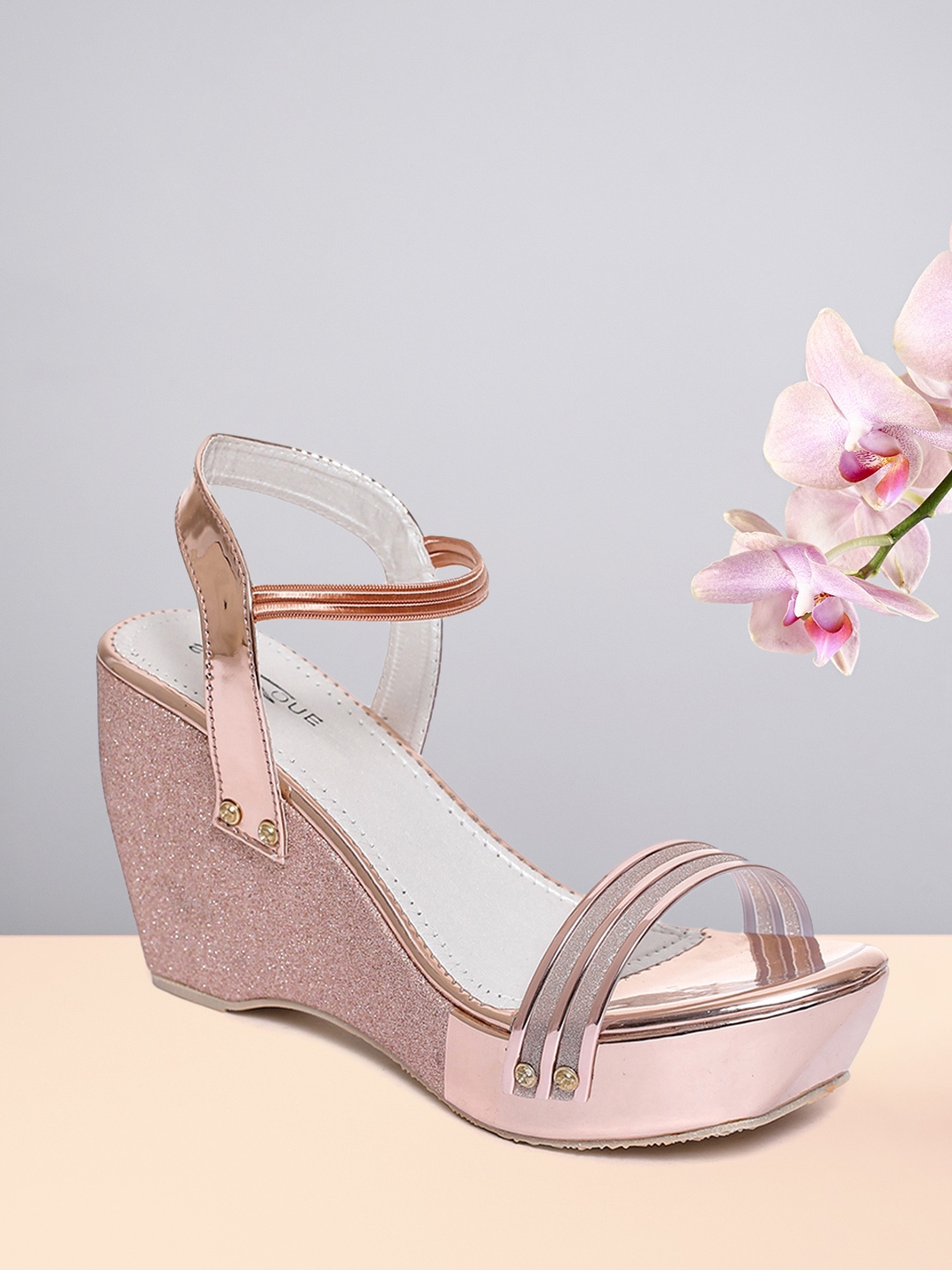 

Shezone Women Rose Gold Solid Sandals