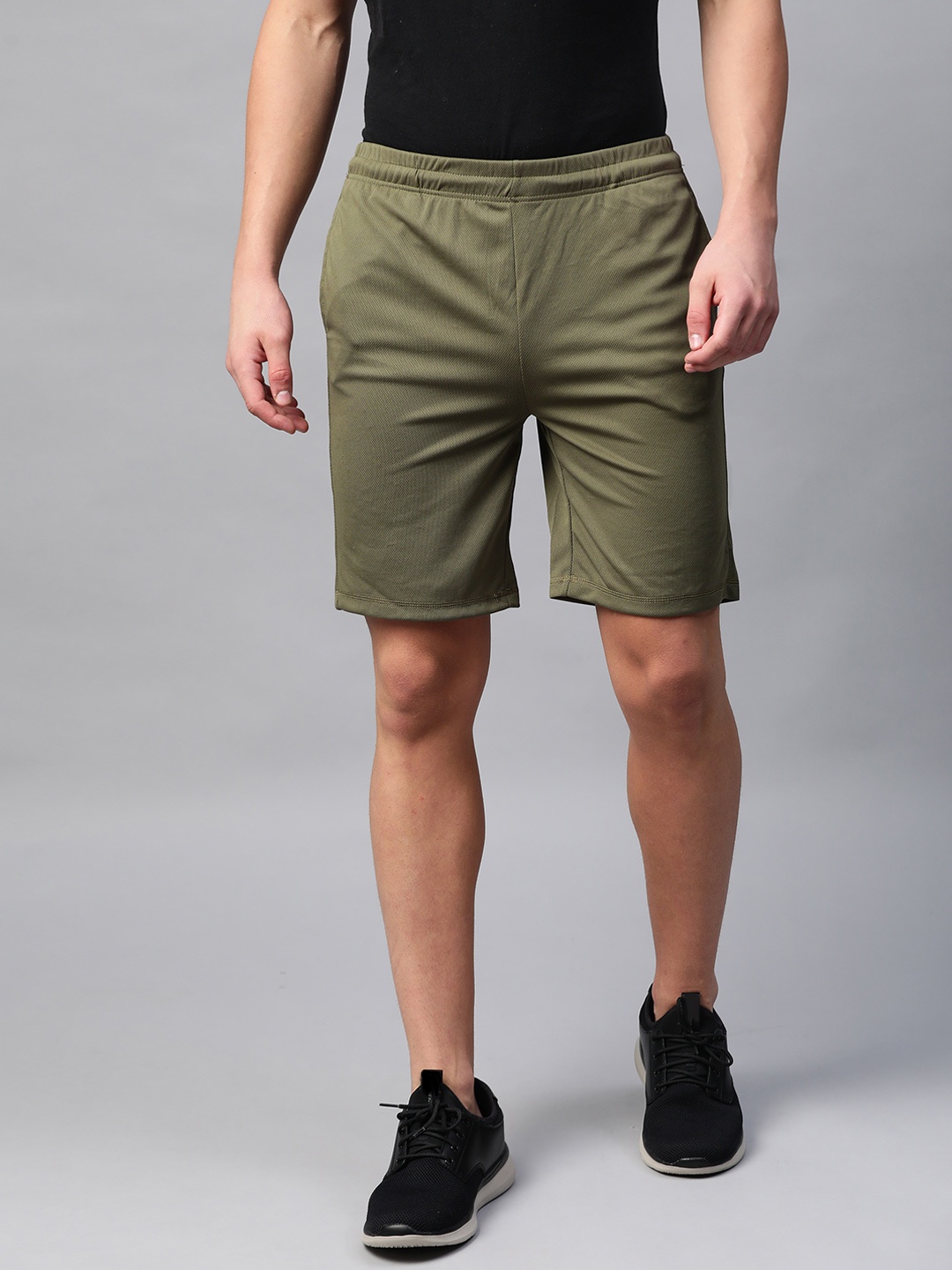 

Alcis Men Olive Green Solid Slim Fit Sports Shorts