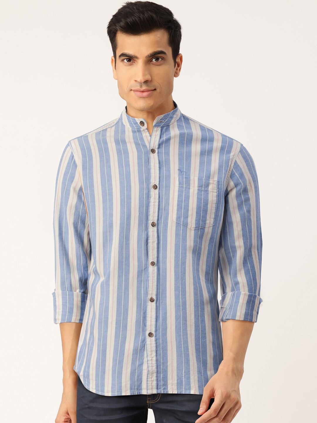 

Flying Machine Men Blue & White Slim Fit Striped Casual Shirt