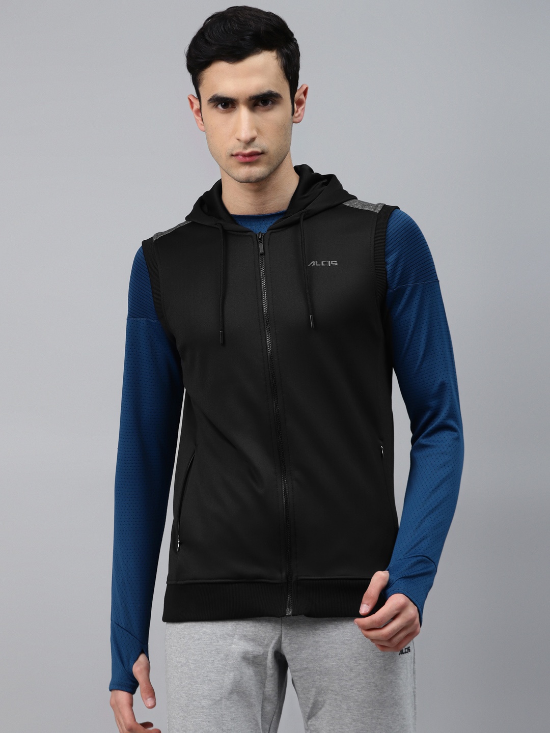 

Alcis Men Black Solid Hooded Front-Open Sweatshirt