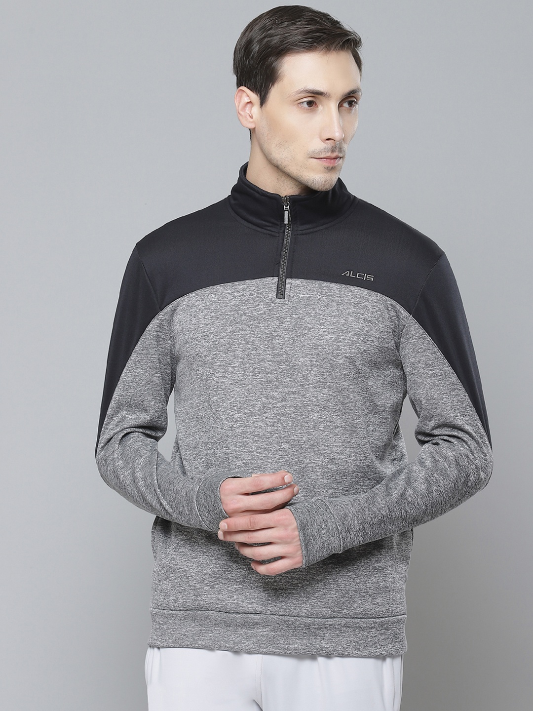 

Alcis Men Grey Melange & Black Colourblocked Sweatshirt