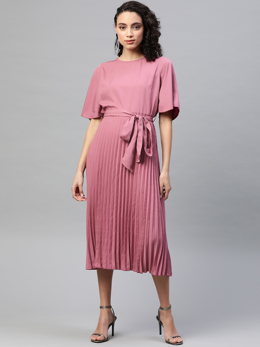

plusS Women Mauve Solid Accordion Pleated Midi A-Line Dress with Belt