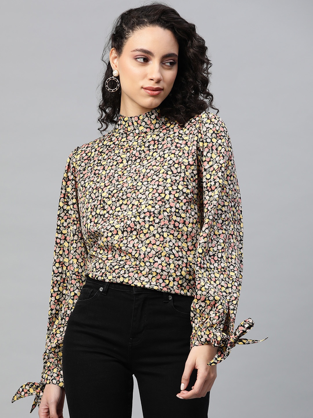 

plusS Women Black & Yellow Floral Printed Top