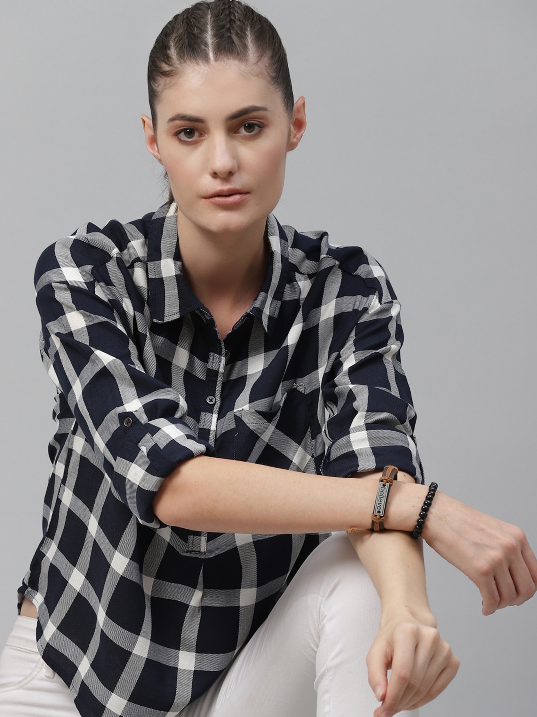

The Roadster Lifestyle Co Women Navy Blue Off-White Boxy Checked Casual Shirt
