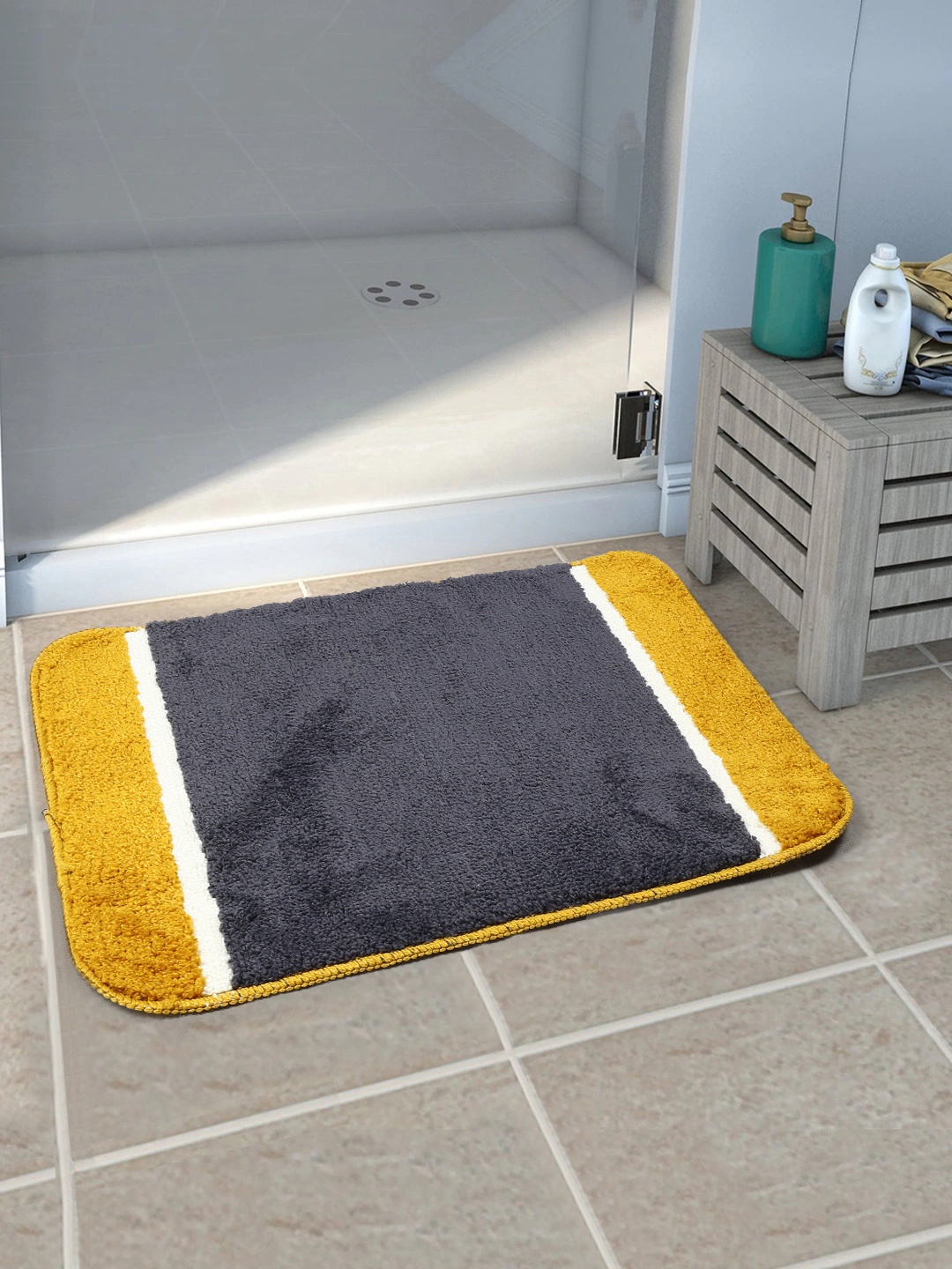 Saral Home Pack Of 2 Grey & Yellow Solid Soft Anti-Skid Bath Mats
