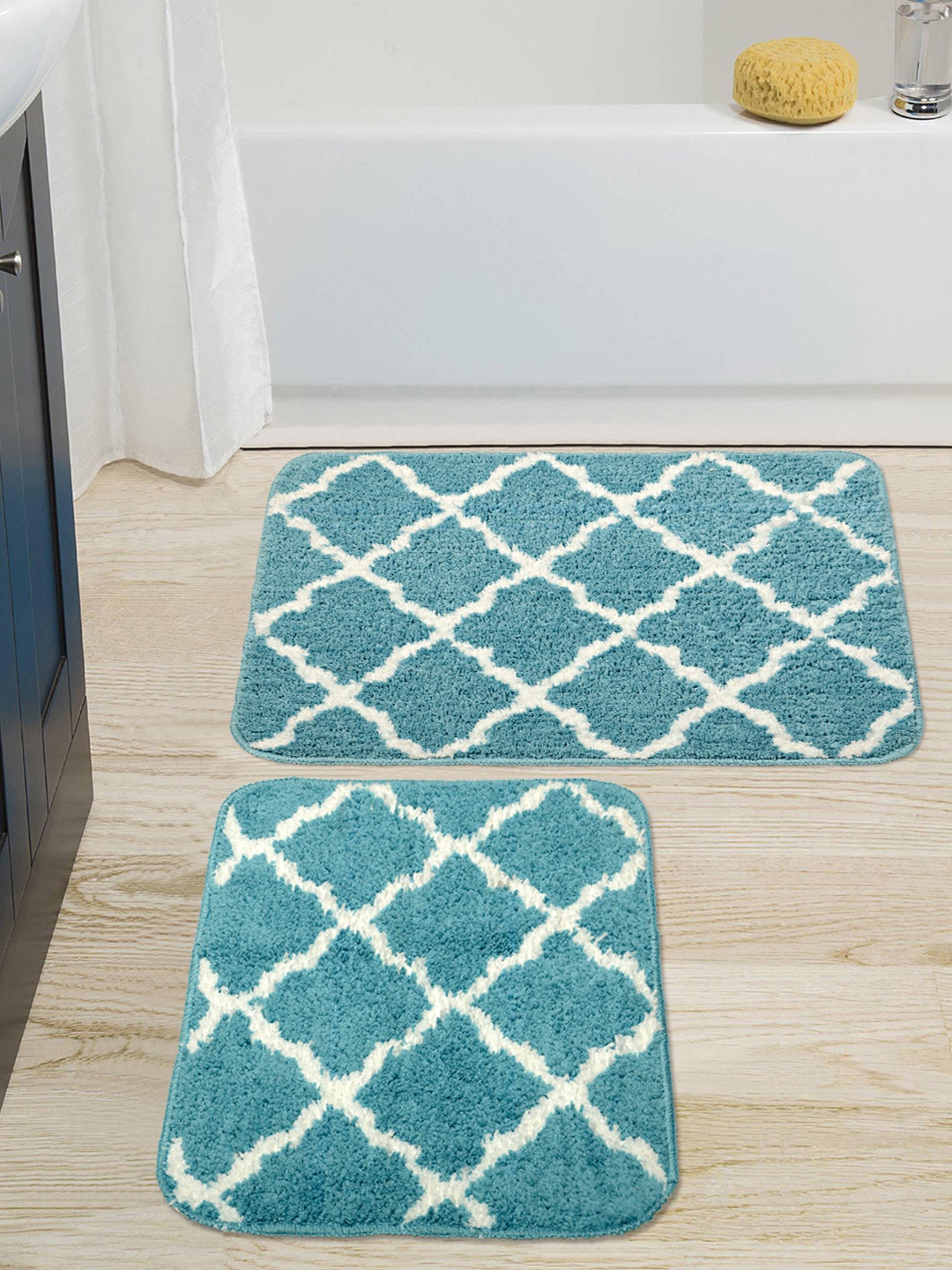 

Saral Home Turquoise Blue and White 2 Pieces Microfiber 450 GSM Anti Skid Bath Mats